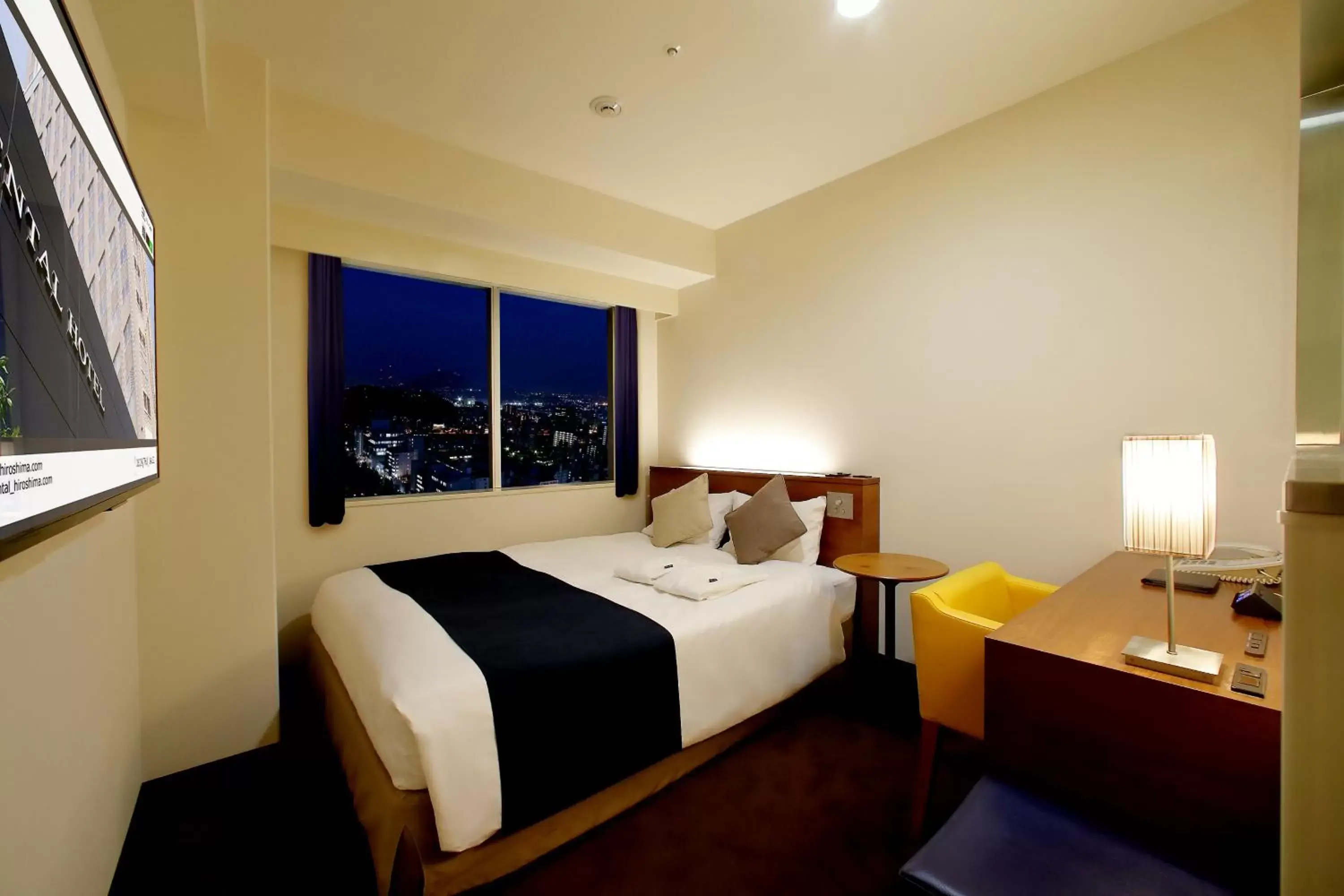 Bedroom, Bed in Oriental Hotel Hiroshima