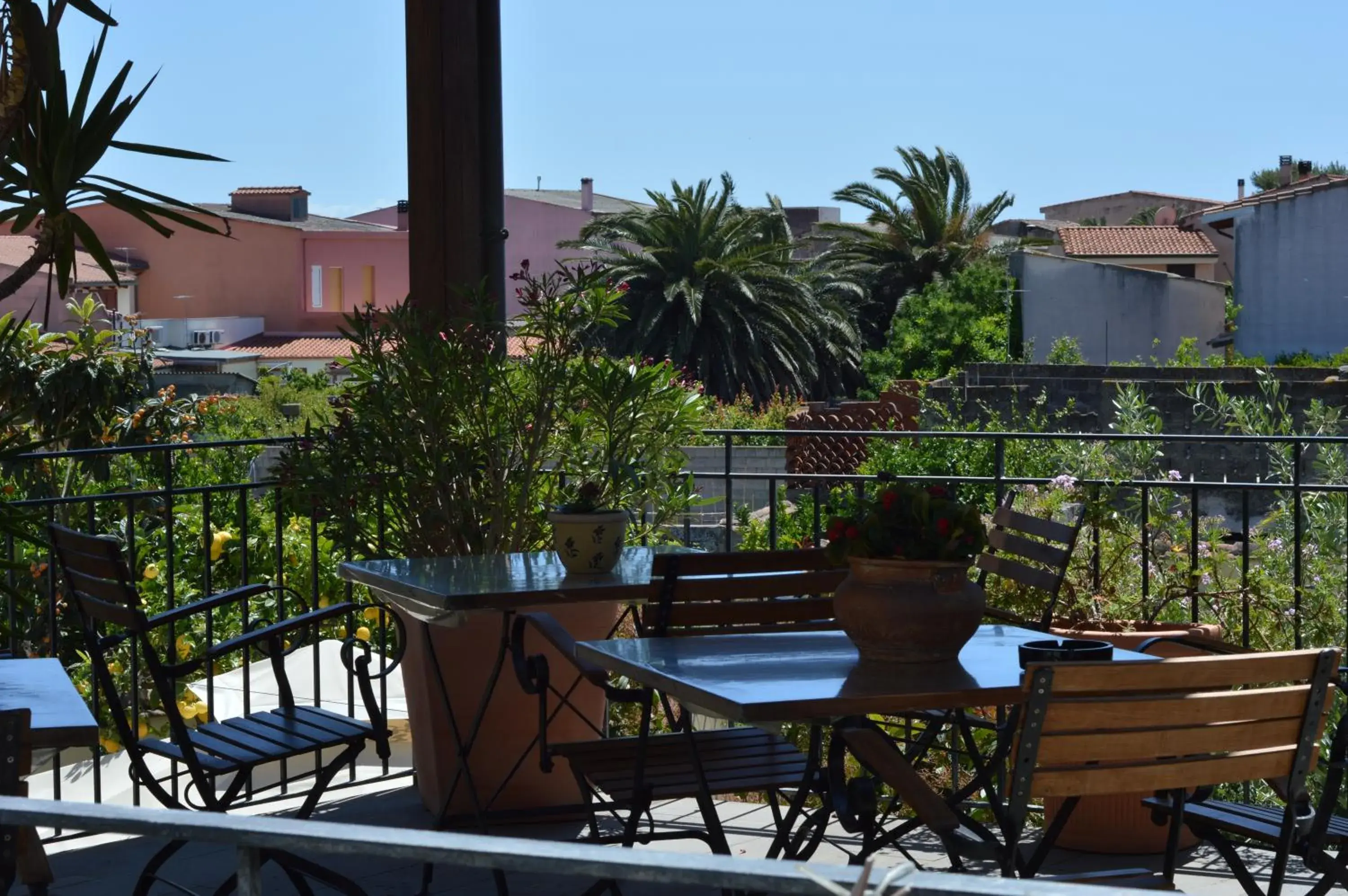 Patio, Patio/Outdoor Area in Hotel Villa Canu