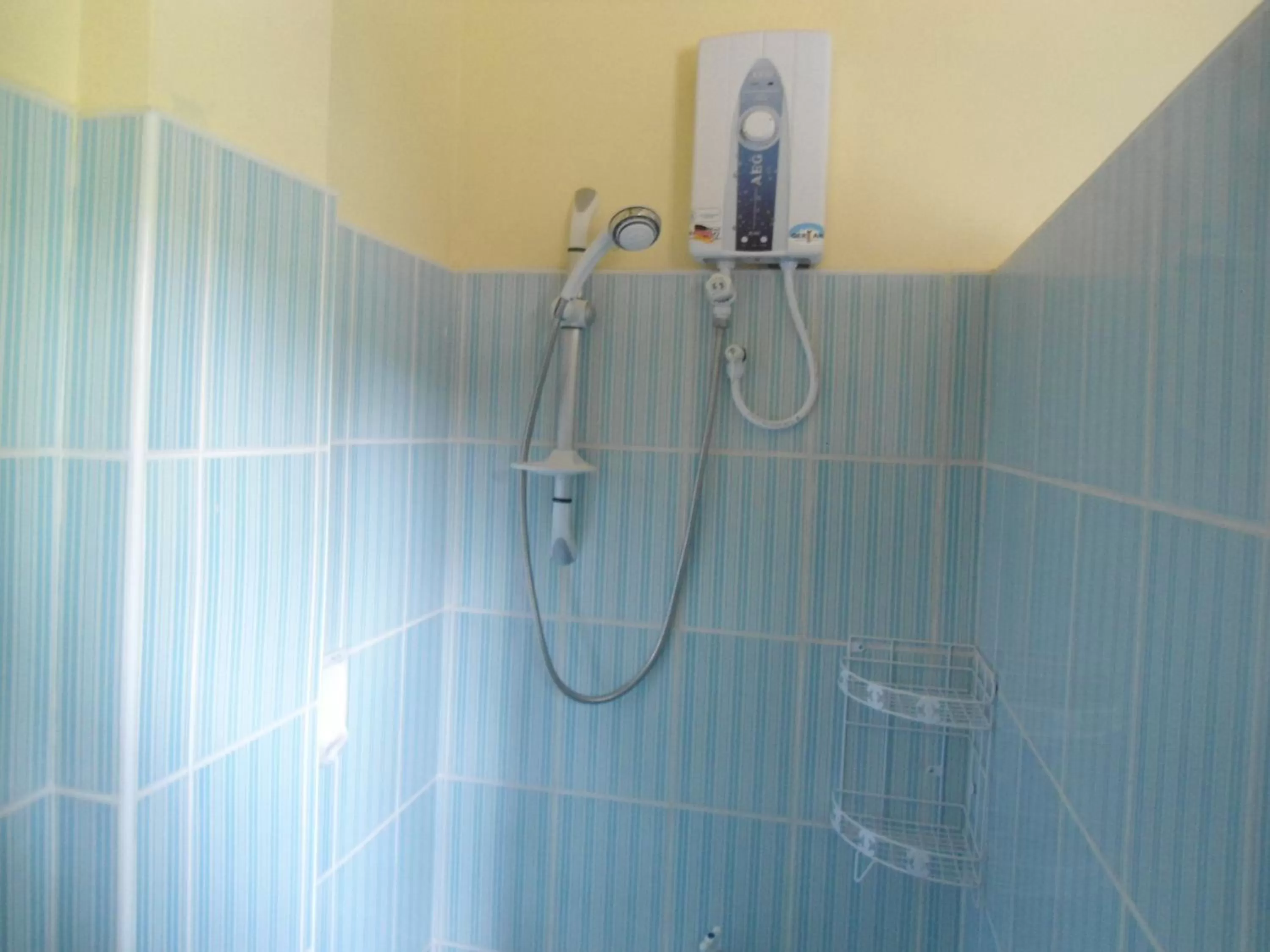 Shower in Menchu's Pension House