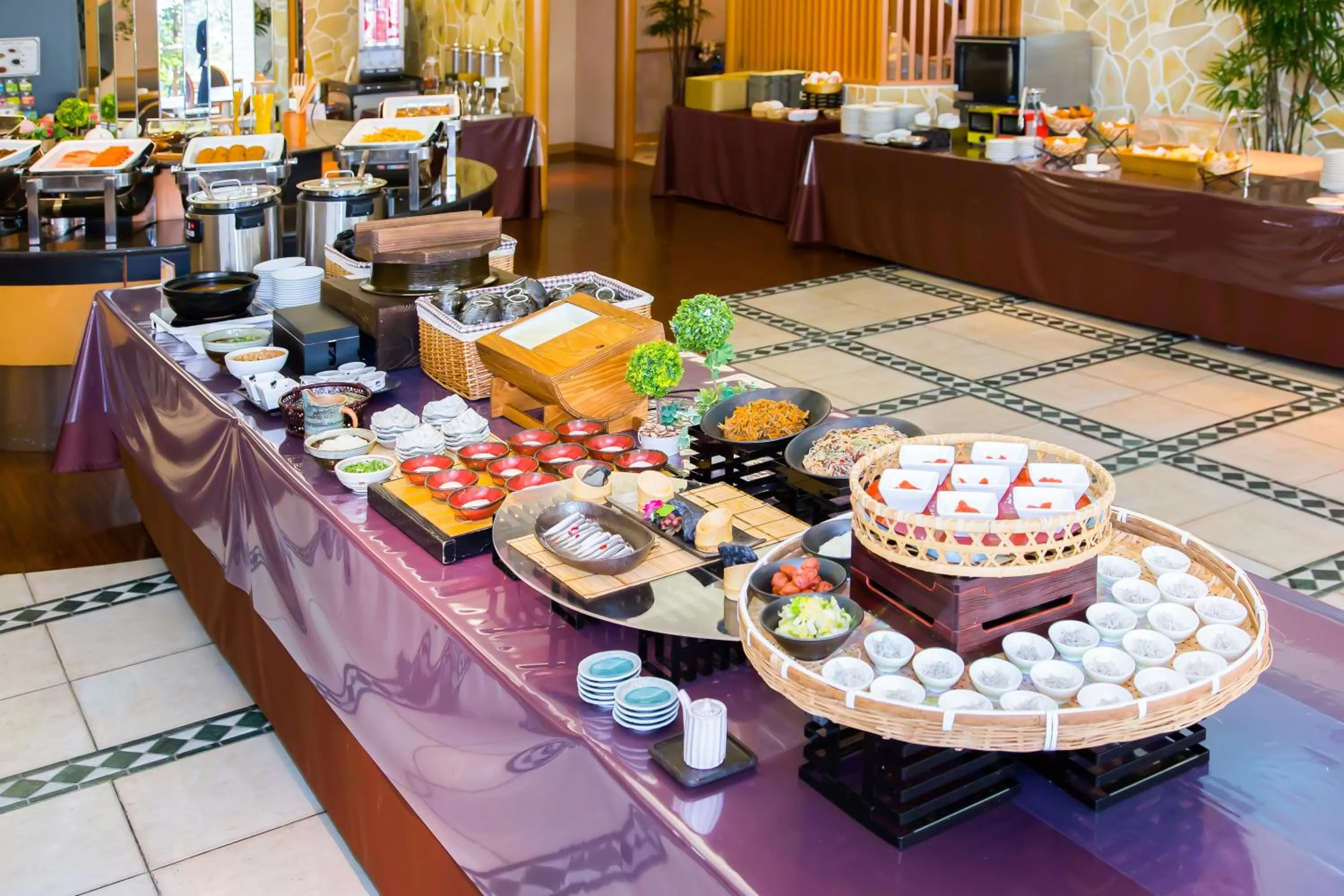 Food in Ark Hotel Okayama -ROUTE INN HOTELS-