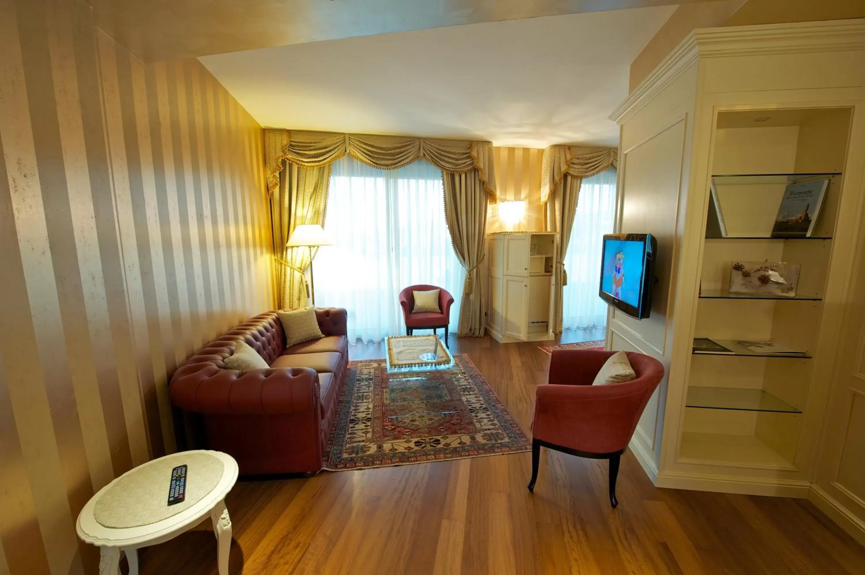 Day, Seating Area in Hotel Calissano