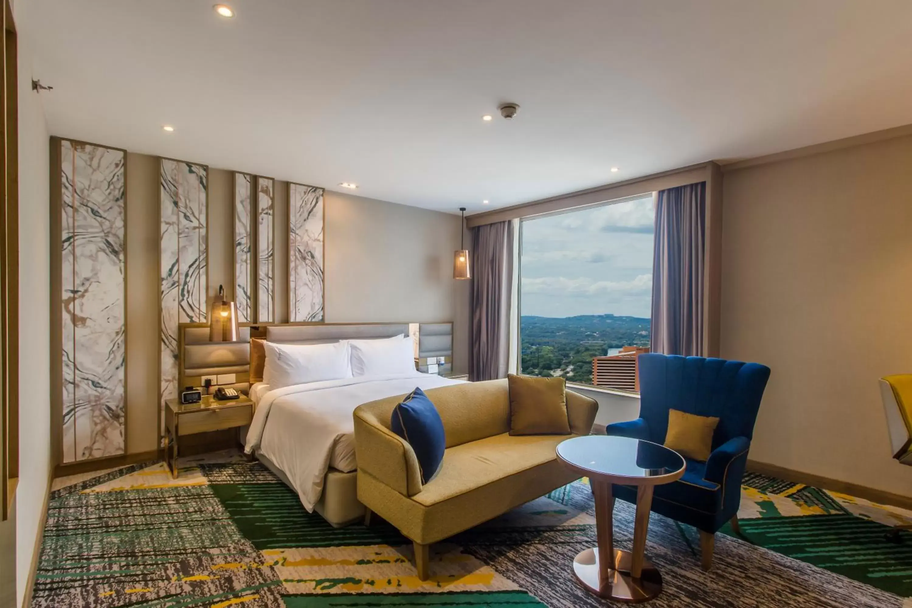 Photo of the whole room, Seating Area in Holiday Inn Chandigarh Zirakpur, an IHG Hotel