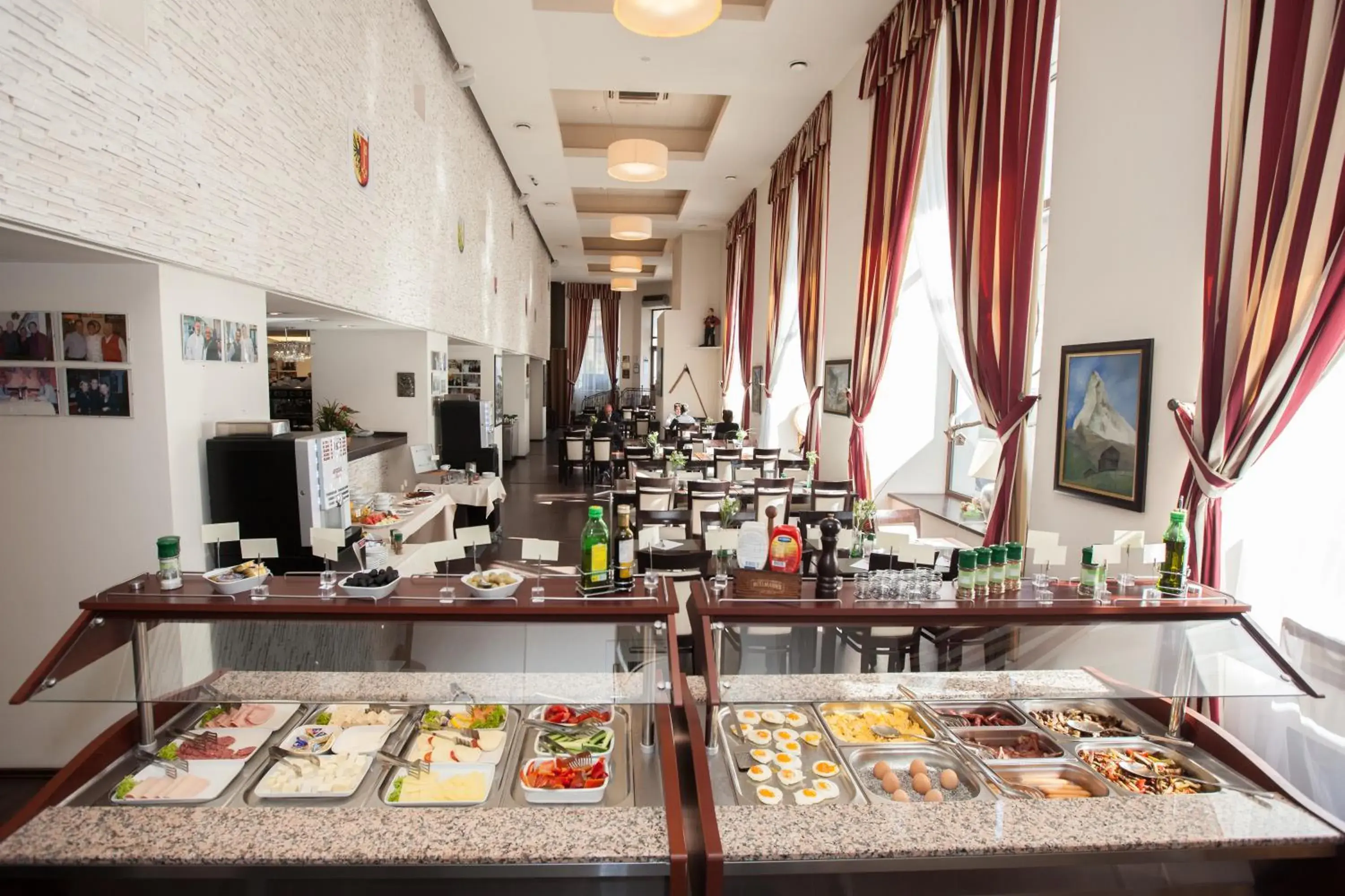 Breakfast, Restaurant/Places to Eat in Europa Royale Bucharest