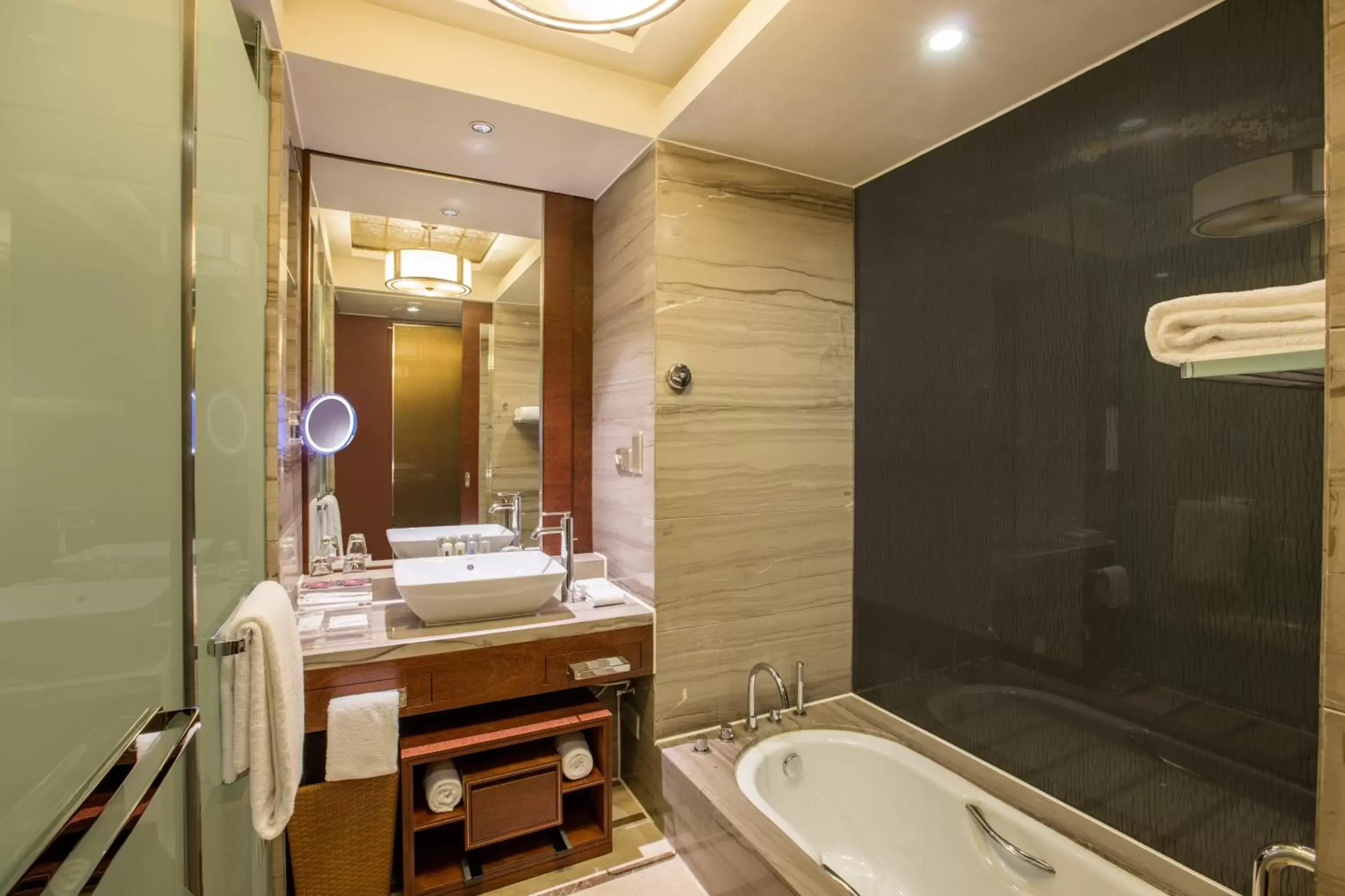 Bathroom in Crowne Plaza Hefei, an IHG Hotel