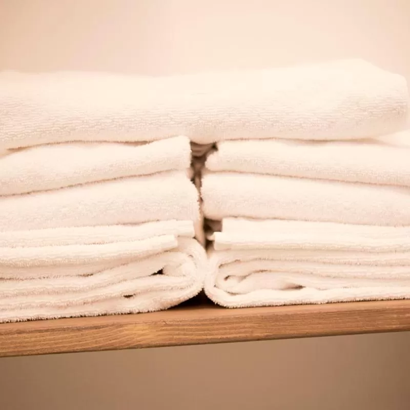 Sir Thomas Bed and More