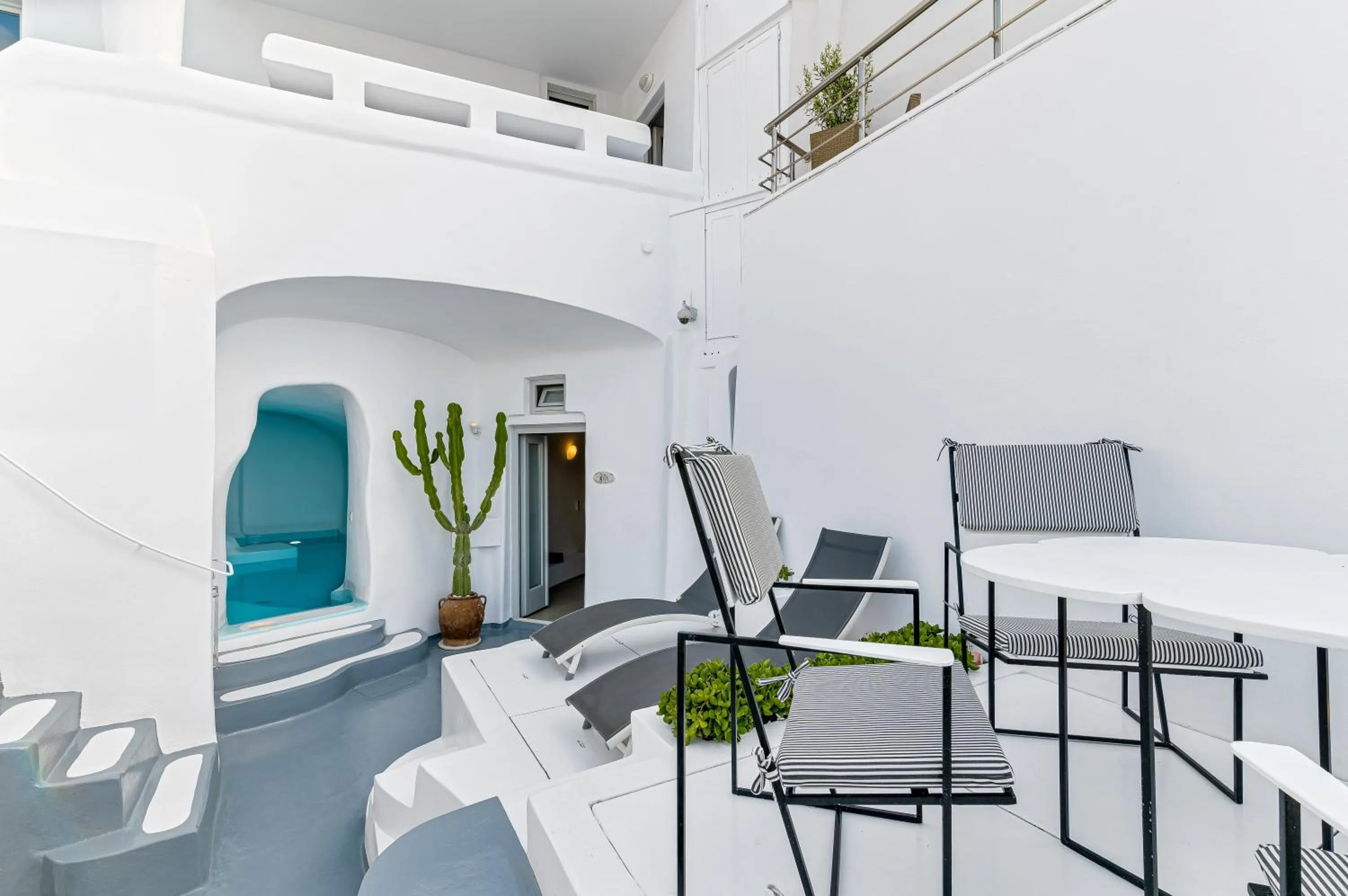 Balcony/Terrace in Trieris Villa & Suites