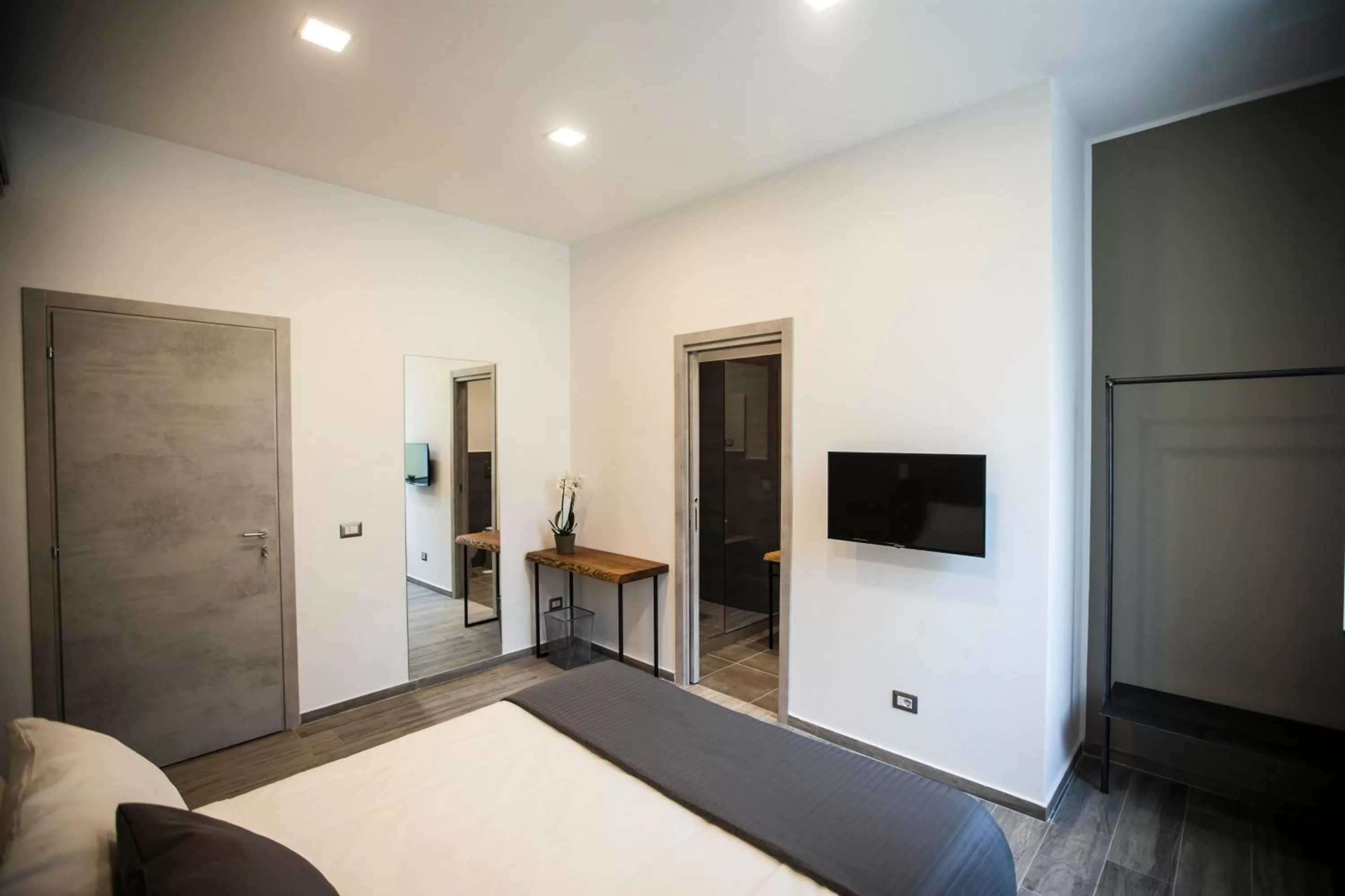 TV and multimedia, Bed in GB Central Station Napoli