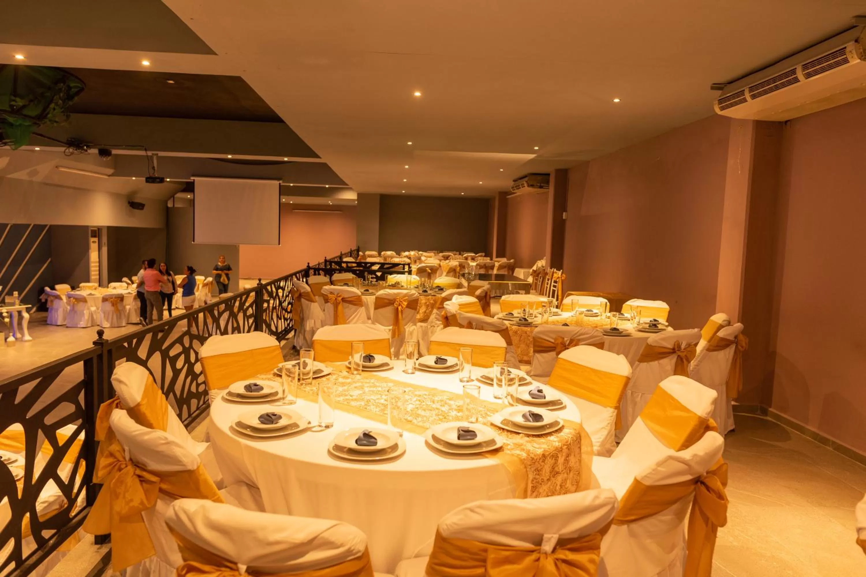 Banquet/Function facilities in Hotel St. George