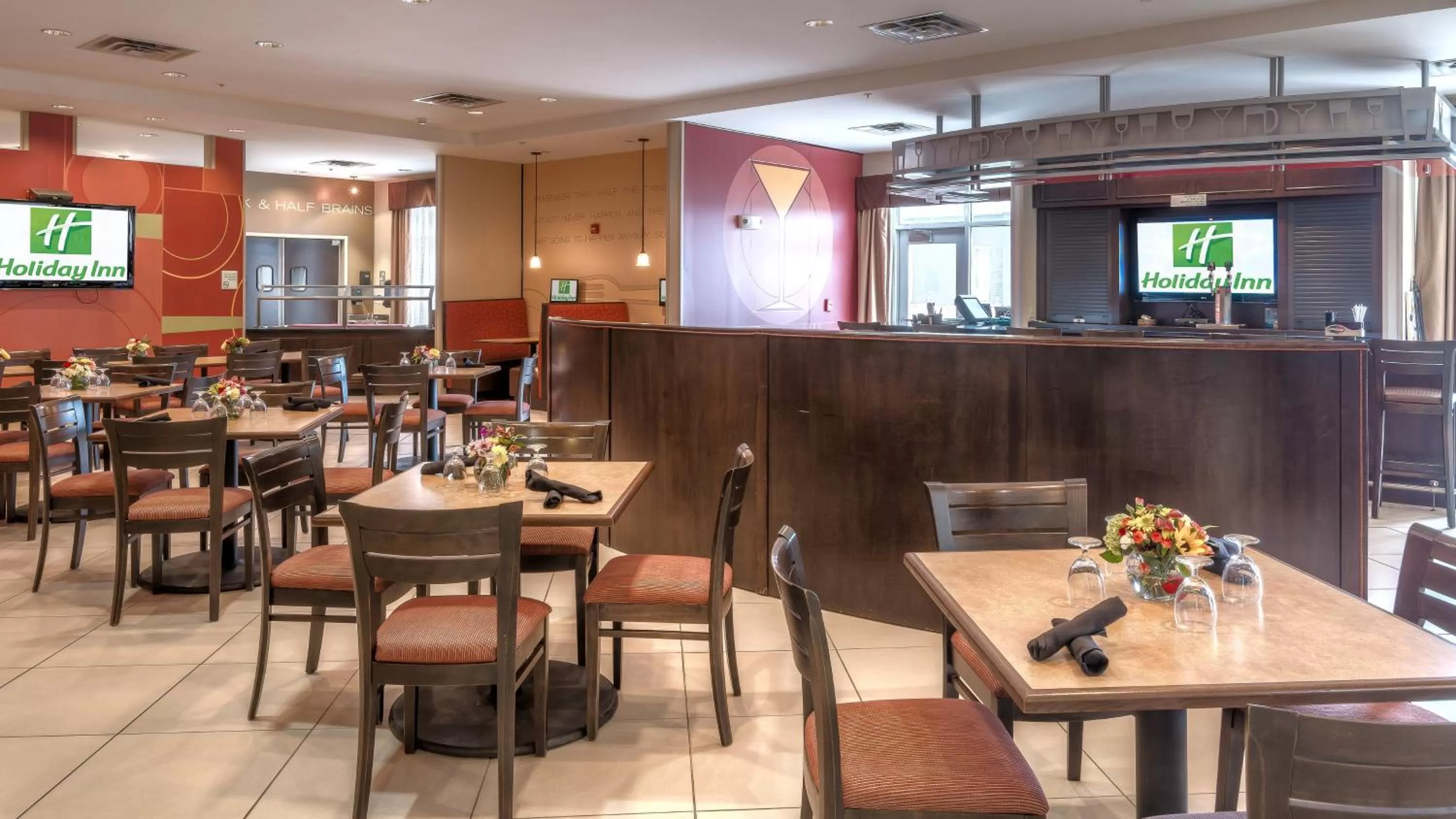 Restaurant/places to eat in Holiday Inn North Quail Springs by IHG