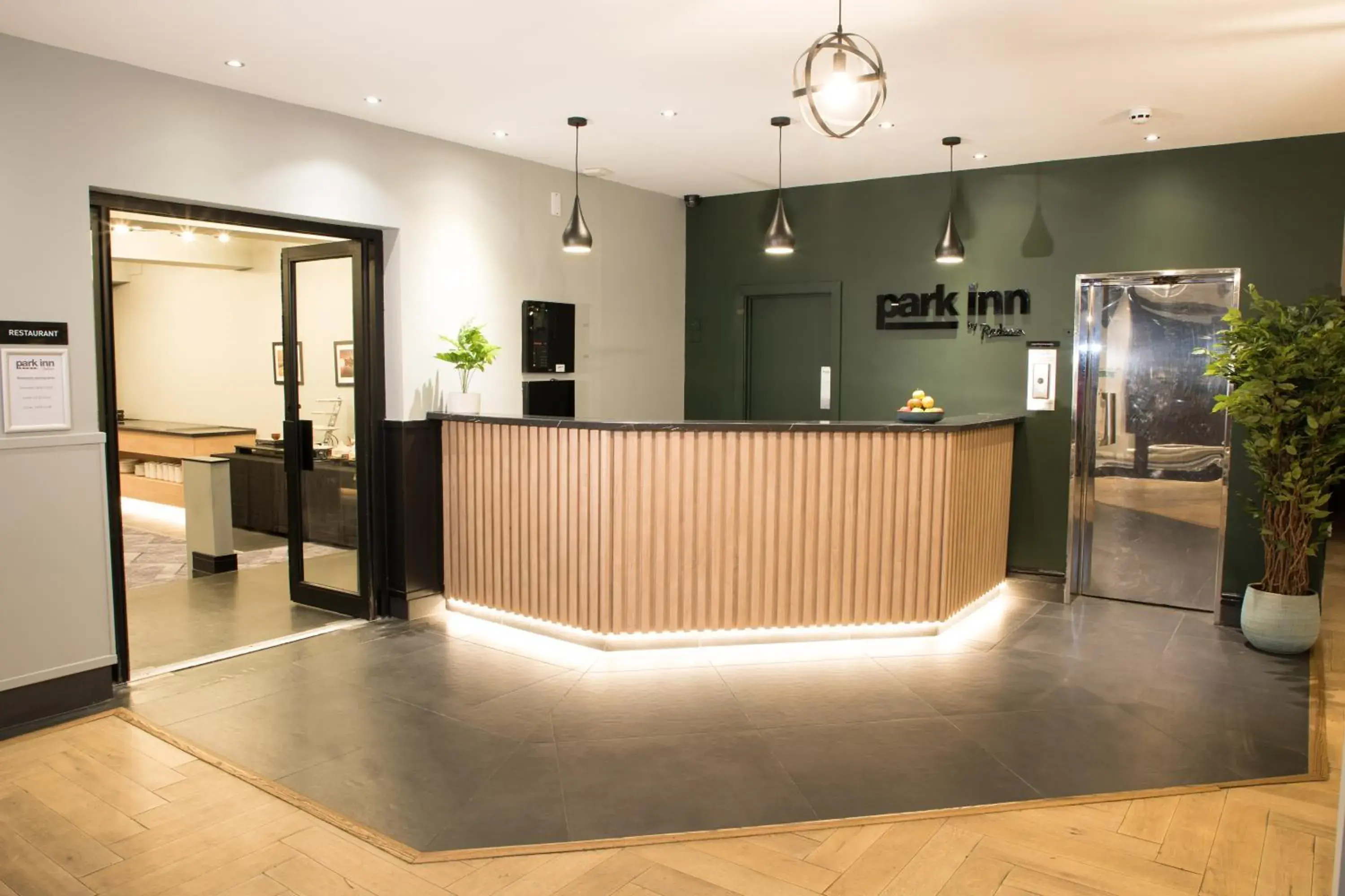 Lobby or reception, Lobby/Reception in Park Inn by Radisson Bournemouth