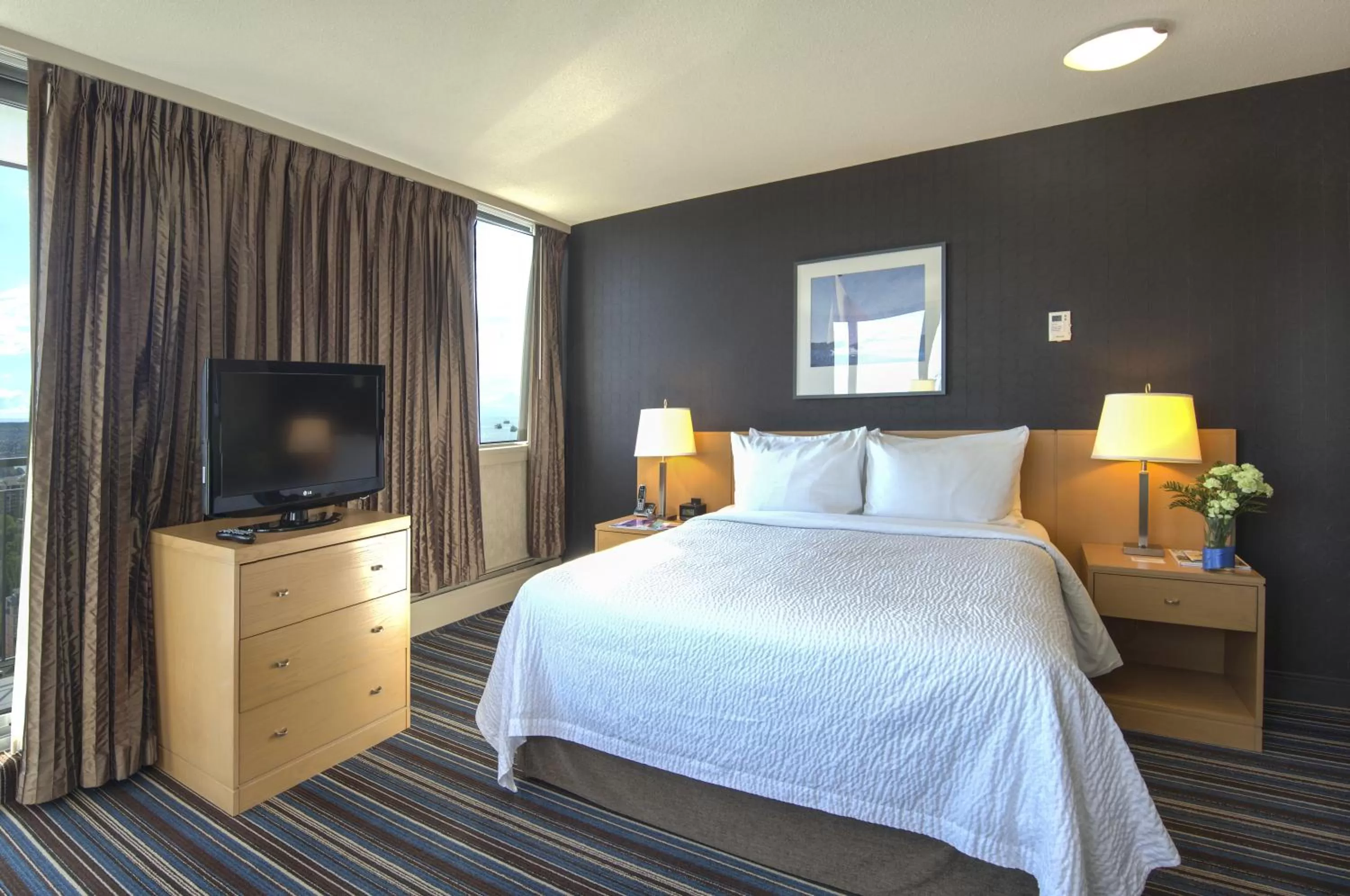 Bedroom, Bed in Blue Horizon Hotel