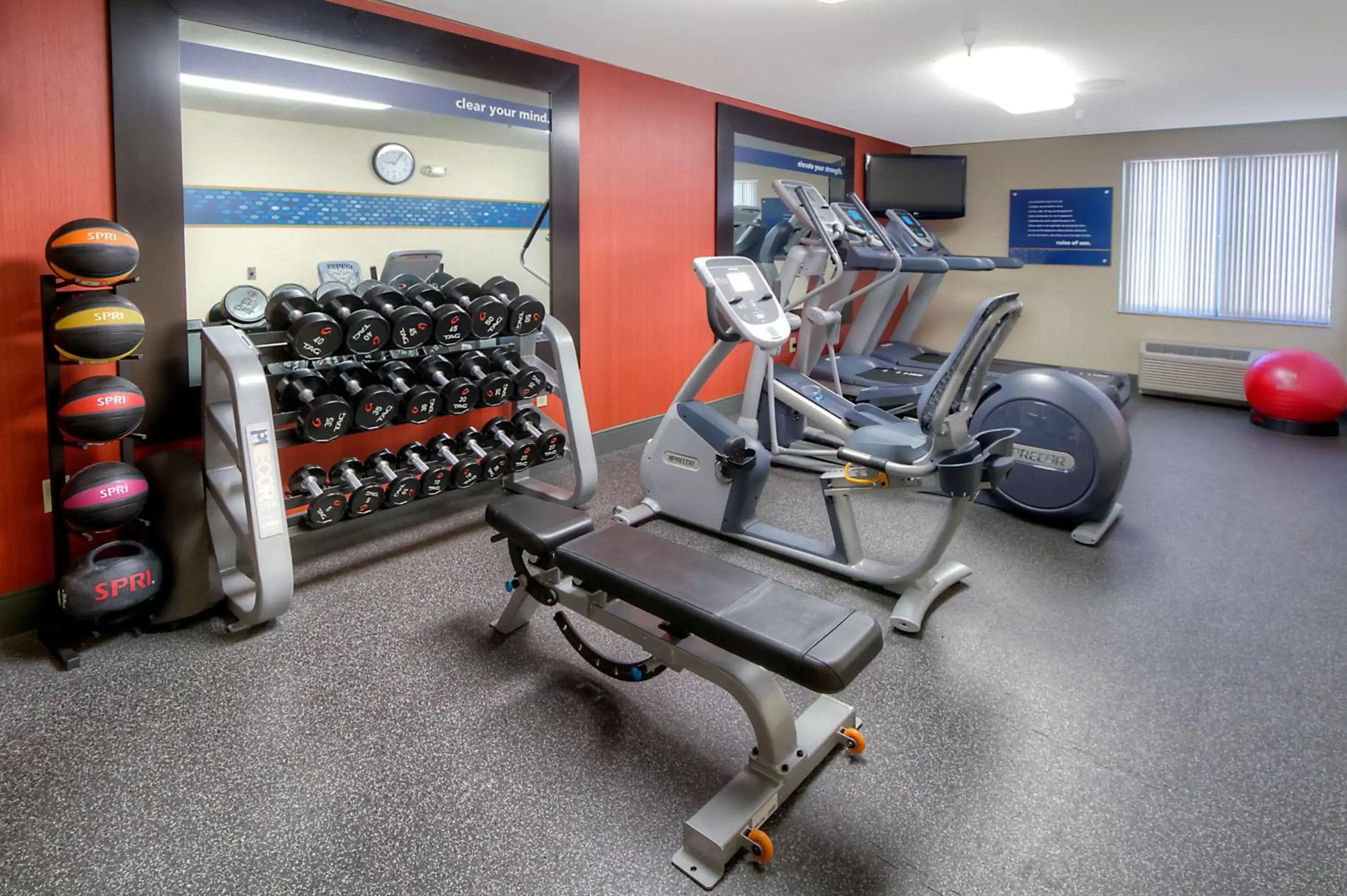 Fitness centre/facilities, Fitness Center/Facilities in Hampton Inn Fremont