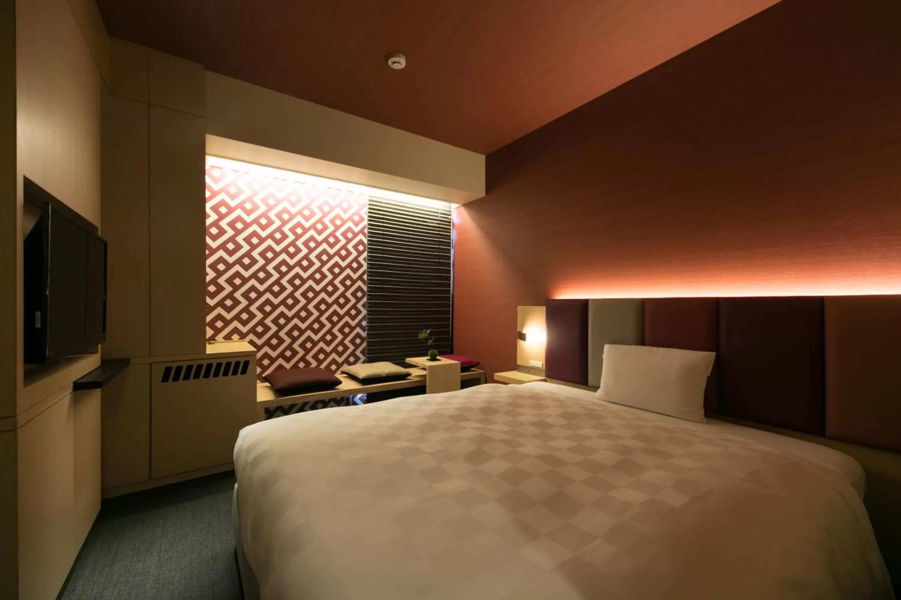 Photo of the whole room, Bed in Hakata Tokyu REI Hotel
