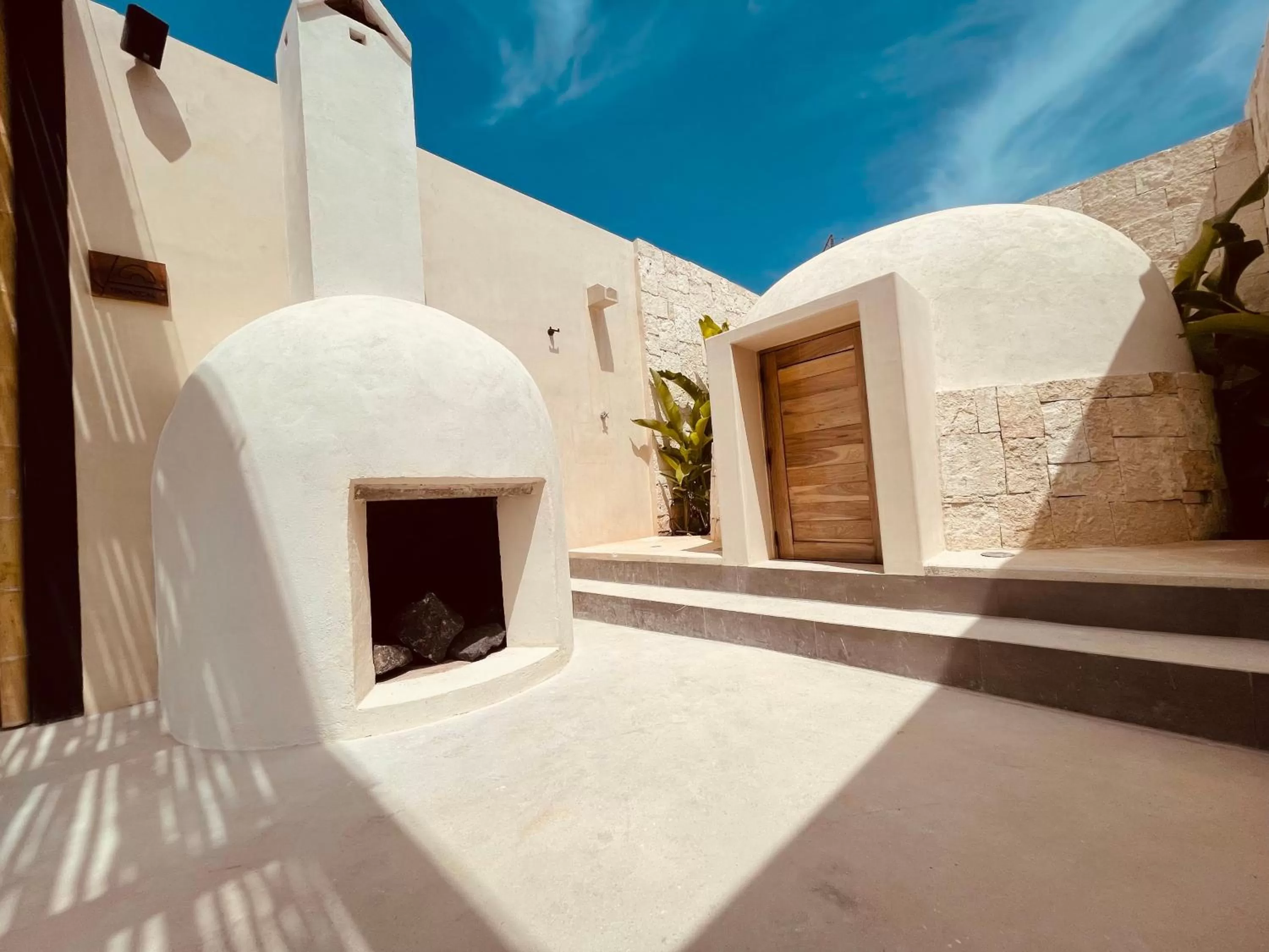 Hot Spring Bath in Hive Cancun by G Hotels