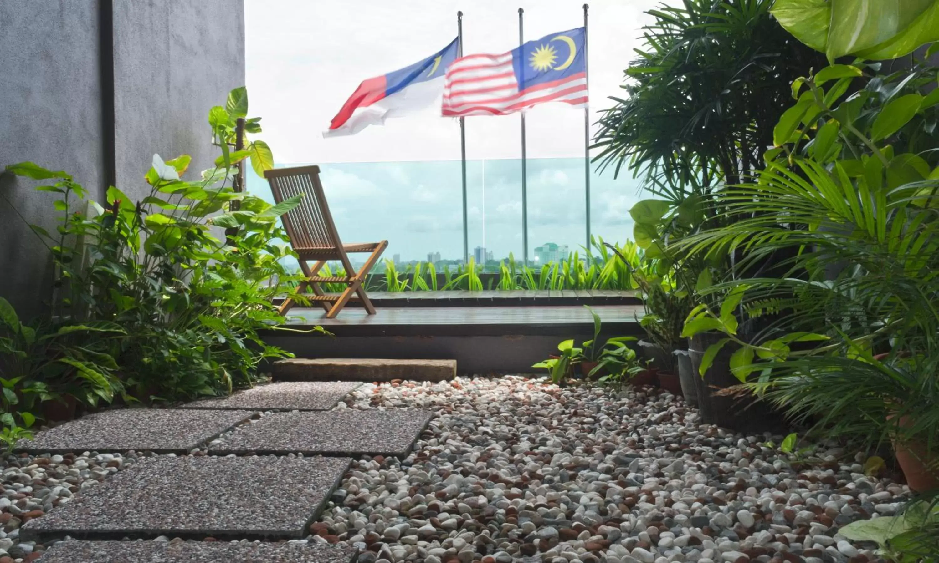 Day in Marvelux Hotel Day in Marvelux Hotel