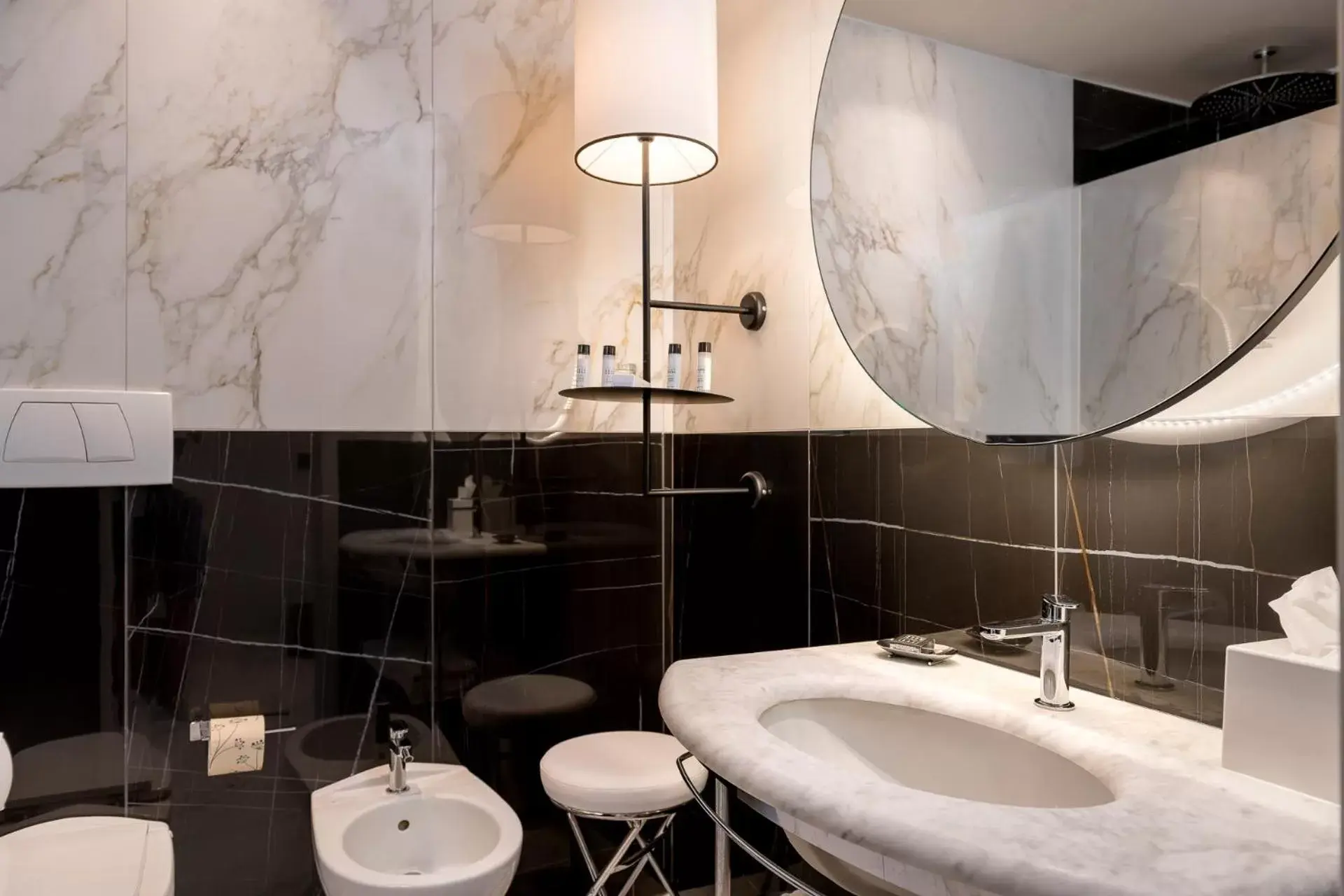 Bathroom in Savoia Hotel Rimini