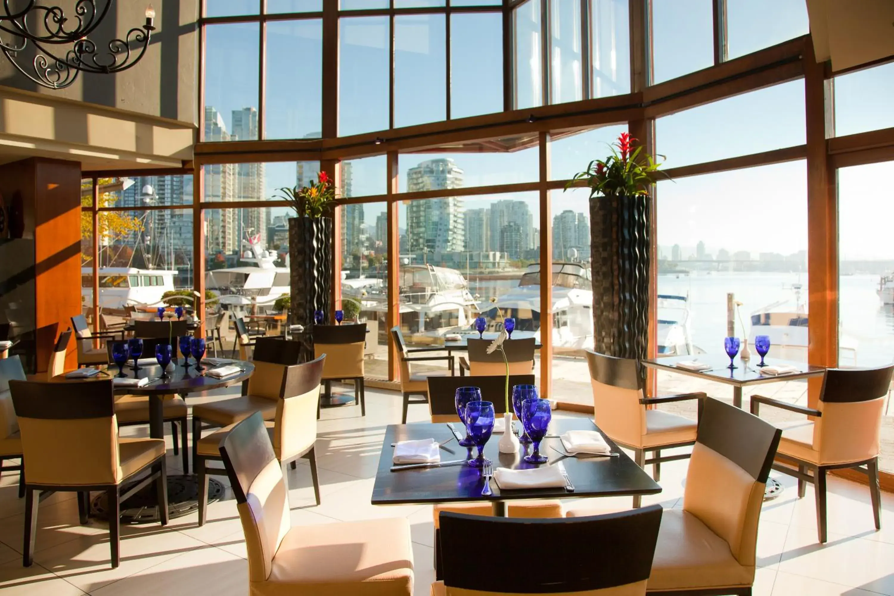 Restaurant/Places to Eat in Granville Island Hotel