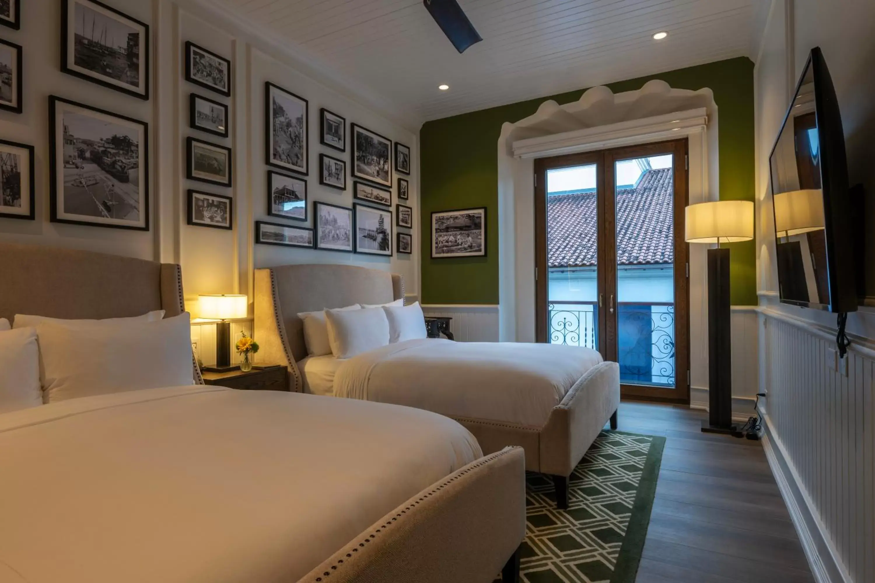 Queen Room with Two Queen Beds and View in Hotel La Compañía Casco Antiguo Queen Room with Two Queen Beds and View in Hotel La Compañía Casco Antiguo