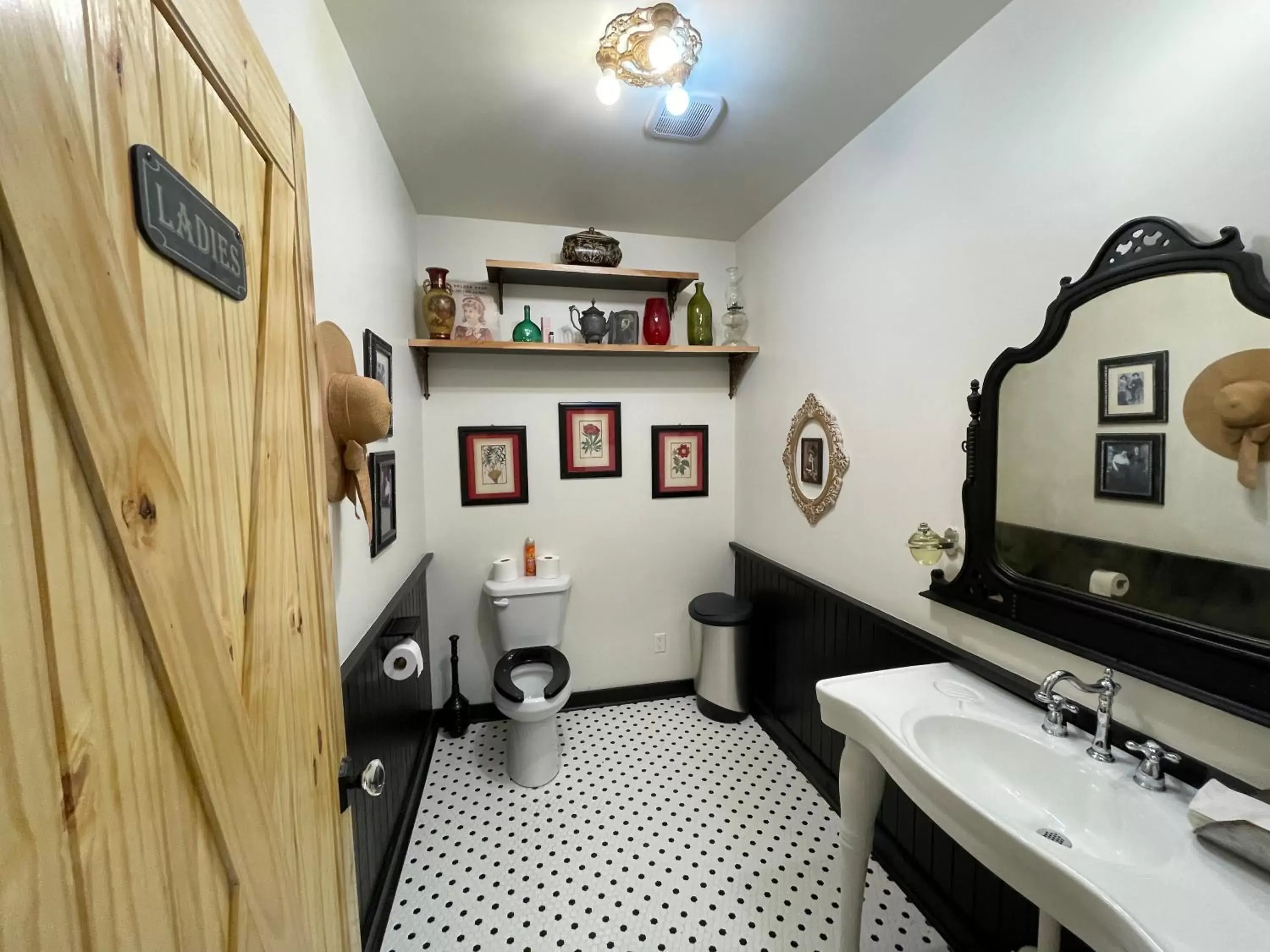 Bathroom in Beard and Lady Inn