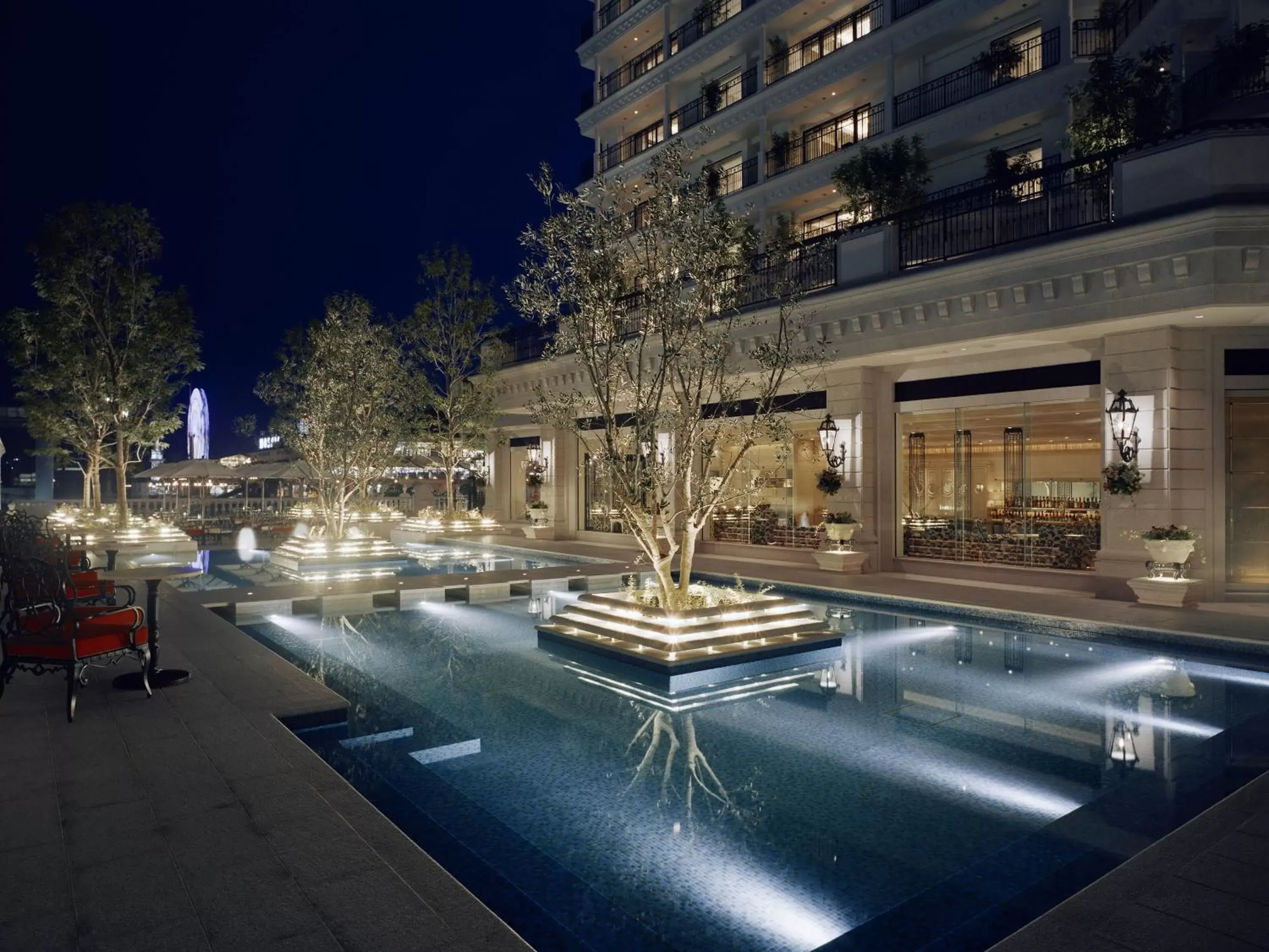 Garden, Swimming Pool in Hotel La Suite Kobe Harborland