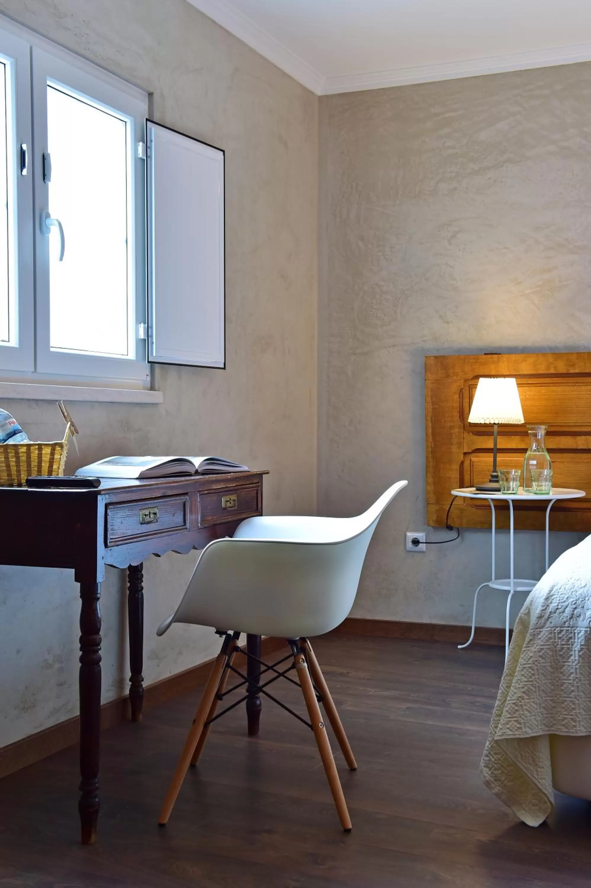 Decorative detail in Mercearia D'Alegria Boutique B&B