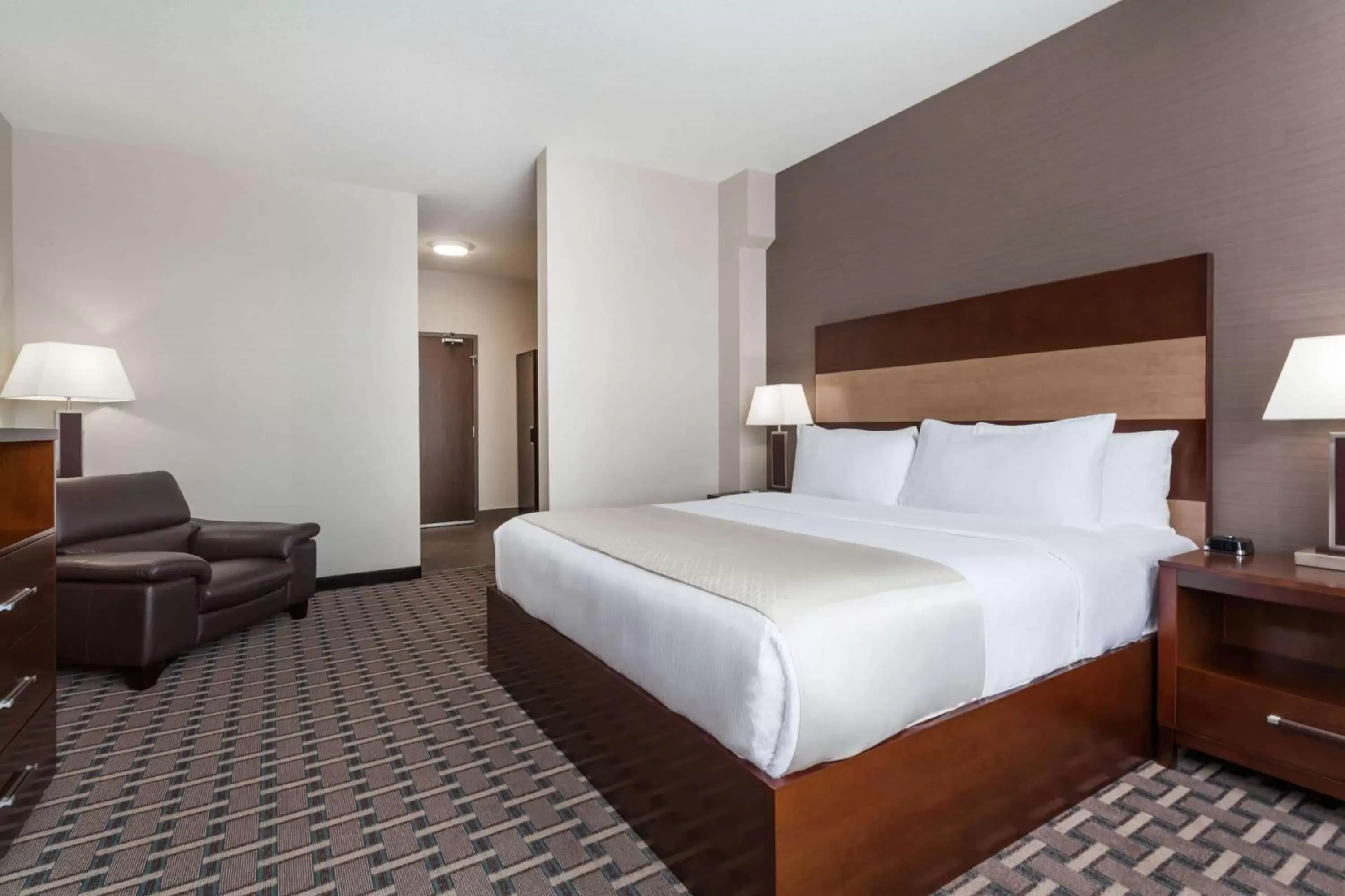 Photo of the whole room, Bed in Wyndham Garden Edmonton Airport