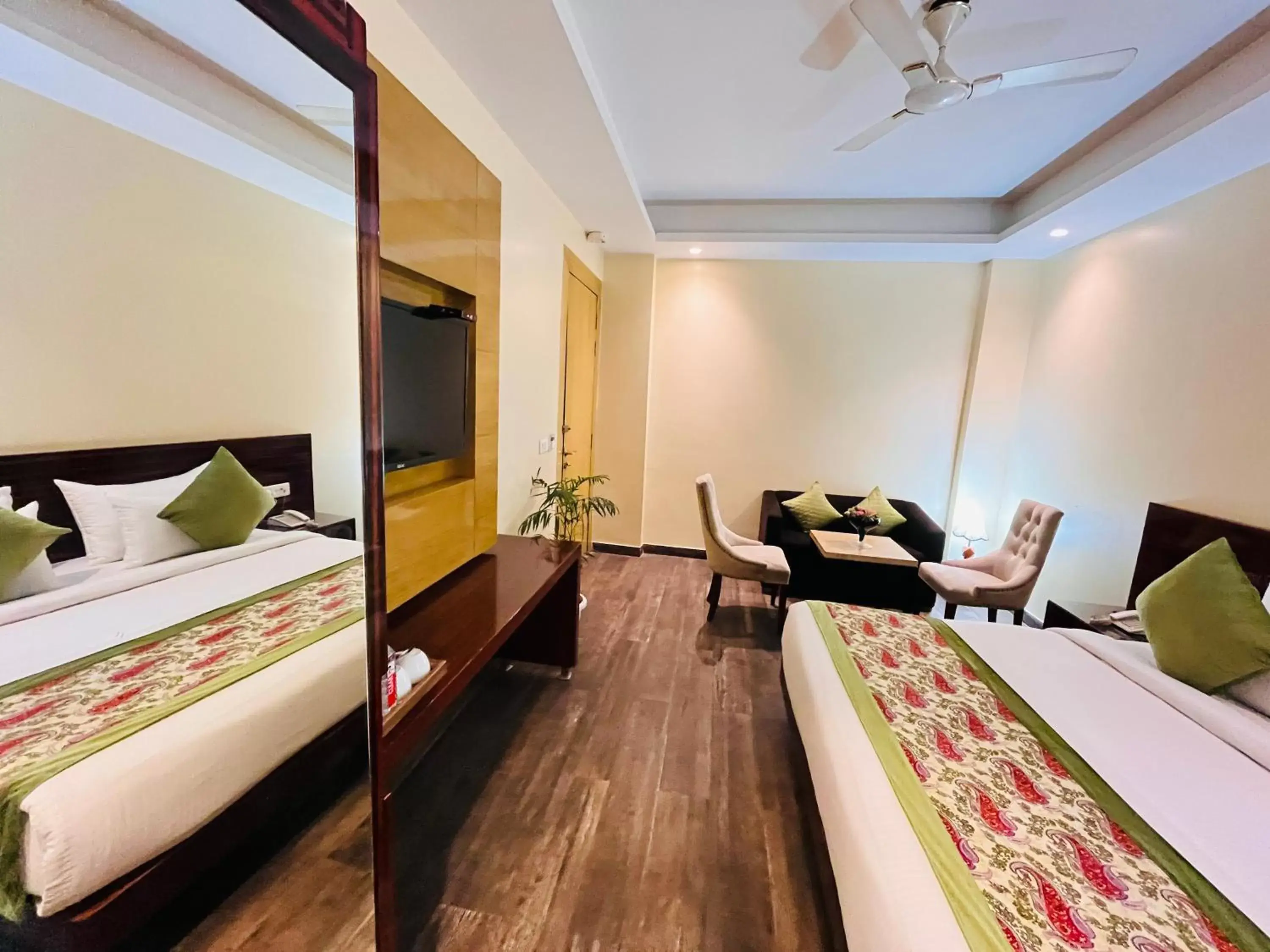 Bed in Hotel Banz - Near Delhi International Airport