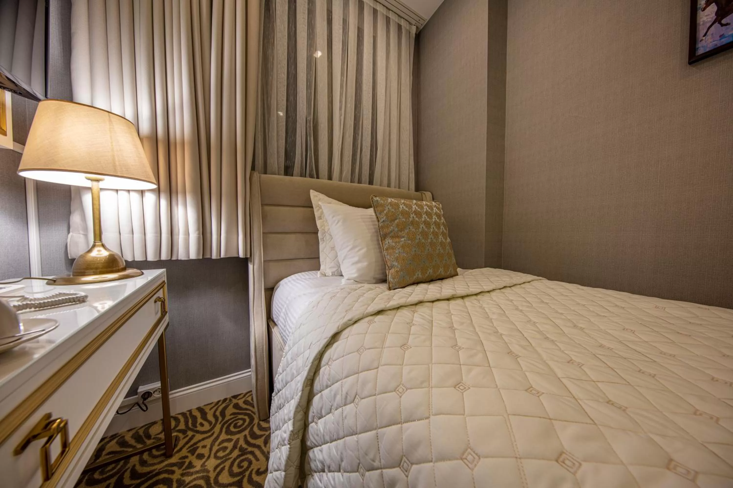 Photo of the whole room, Bed in Mr BEYAZ HOTEL