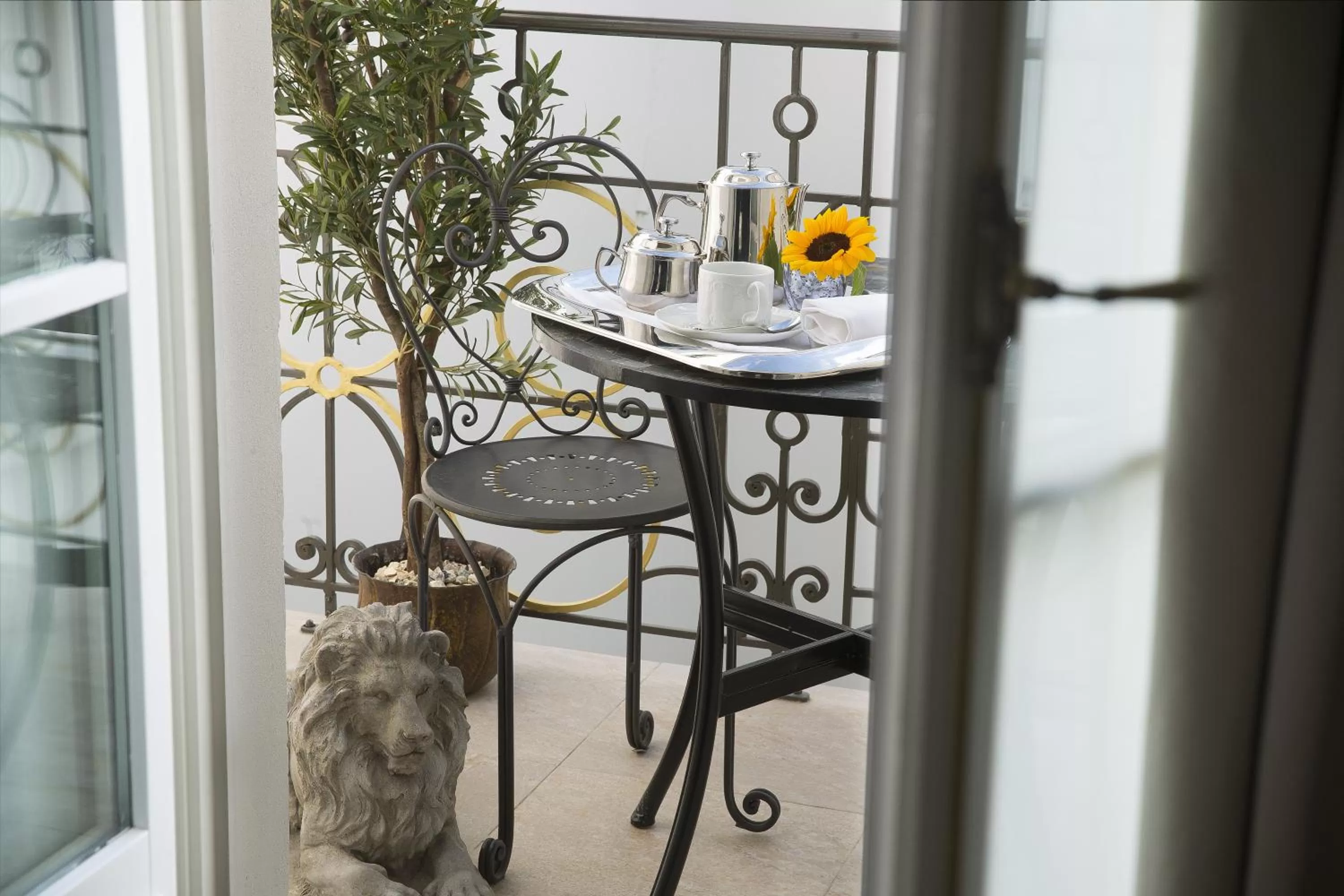 Balcony/Terrace in Hôtel Da Vinci & Spa
