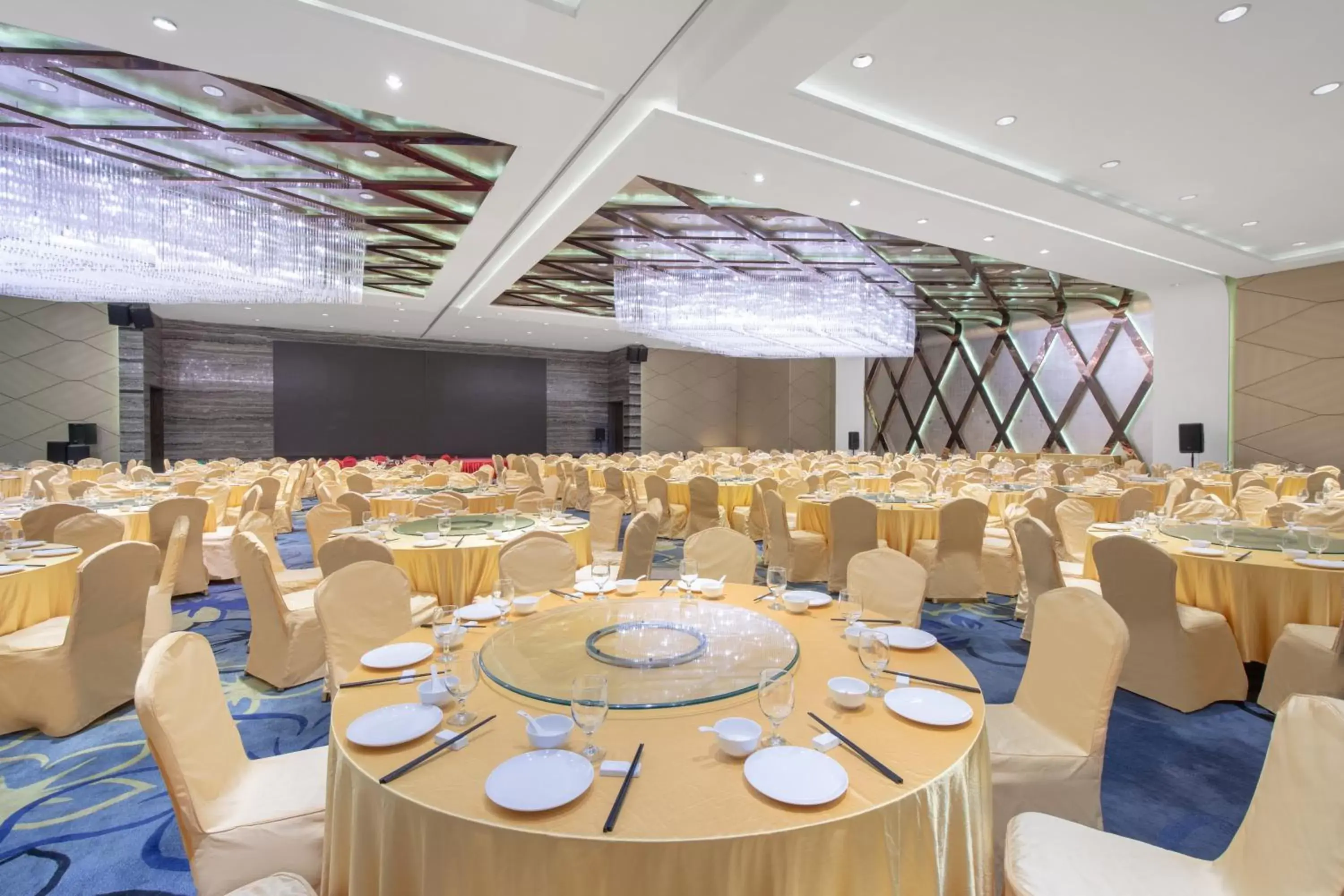 Banquet/Function facilities, Banquet Facilities in Holiday Inn Shanghai Songjiang, an IHG Hotel - Miaoqian Street