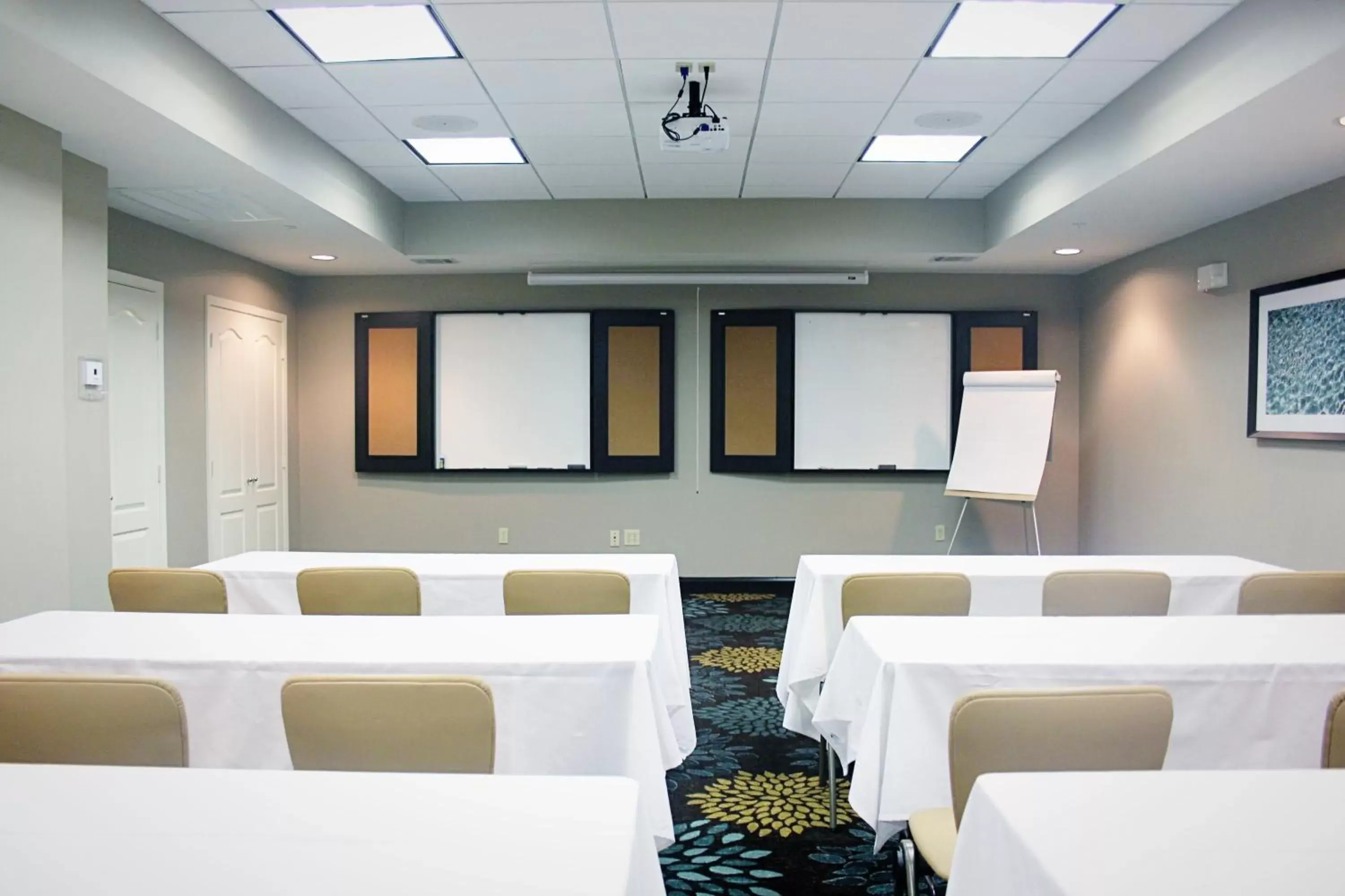 Meeting/conference room in Staybridge Suites Houston - IAH Airport, an IHG Hotel