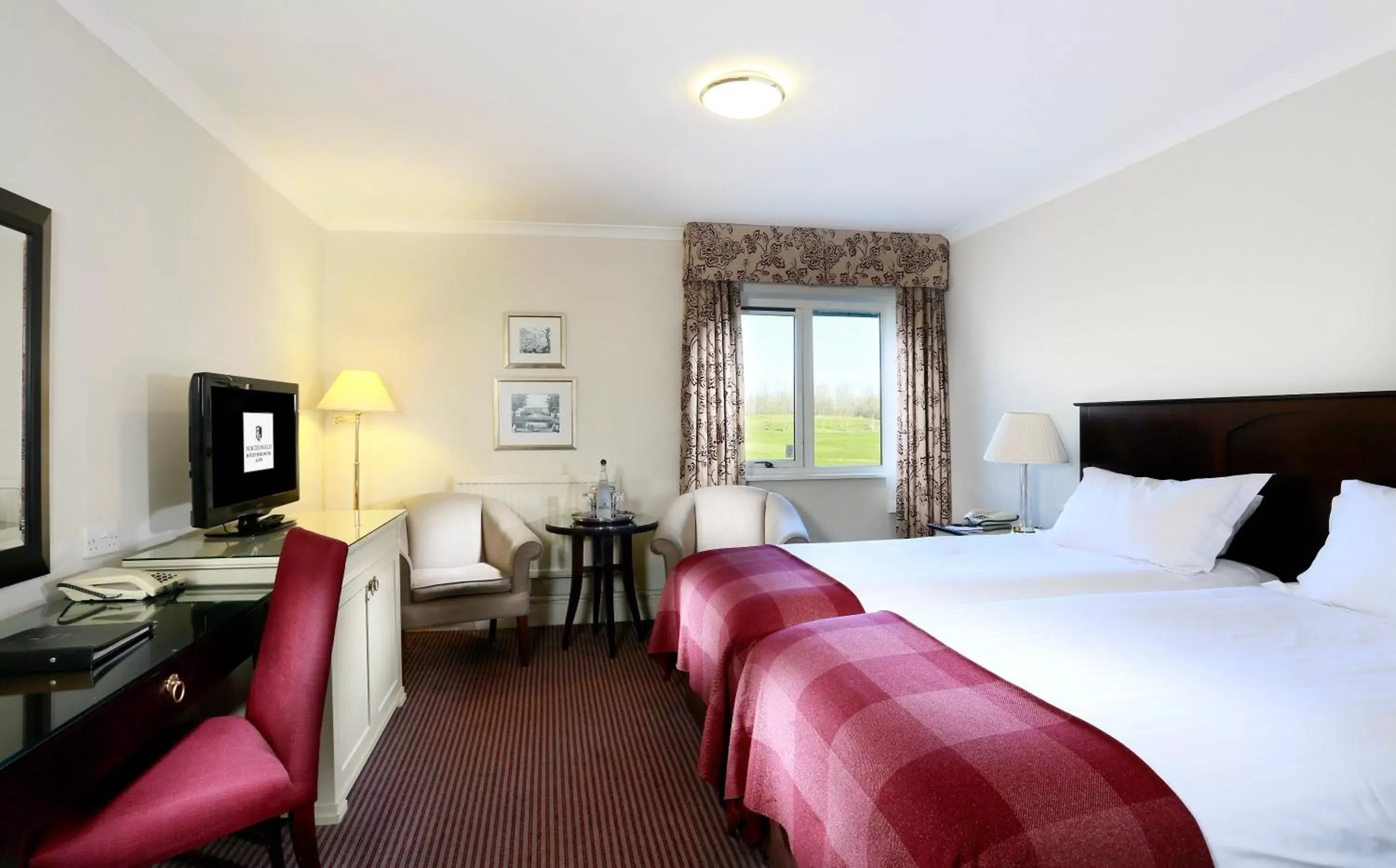 Bedroom in Macdonald Botley Park Hotel & Spa