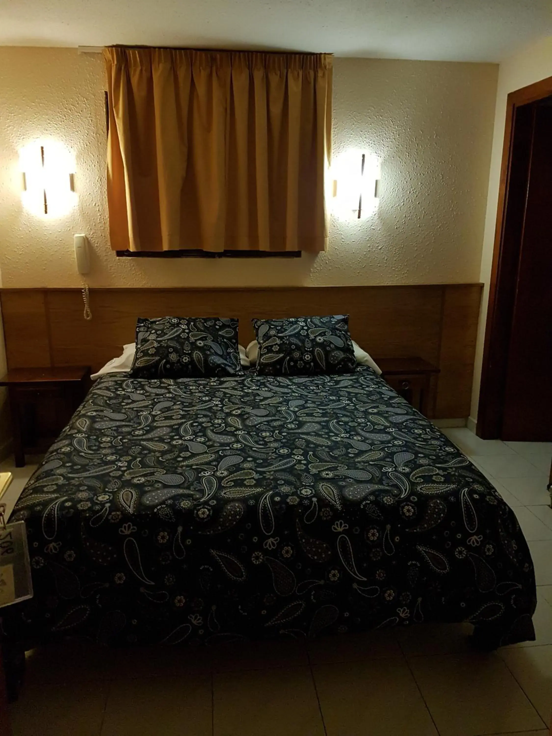 Bed in Hotel Arinsal