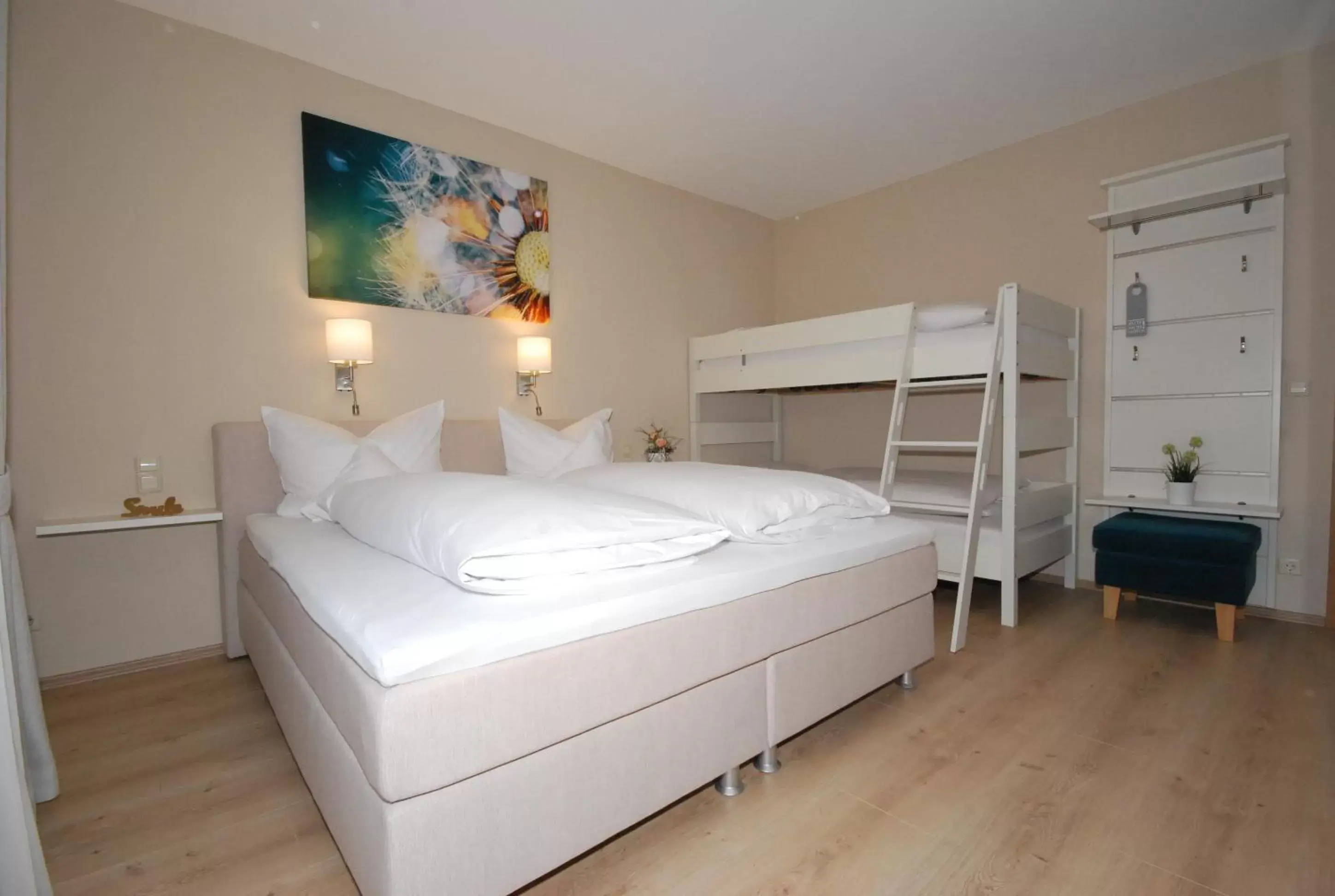 Quadruple Room with Private Bathroom - single occupancy in Hotel Colosseum Quadruple Room with Private Bathroom - single occupancy in Hotel Colosseum