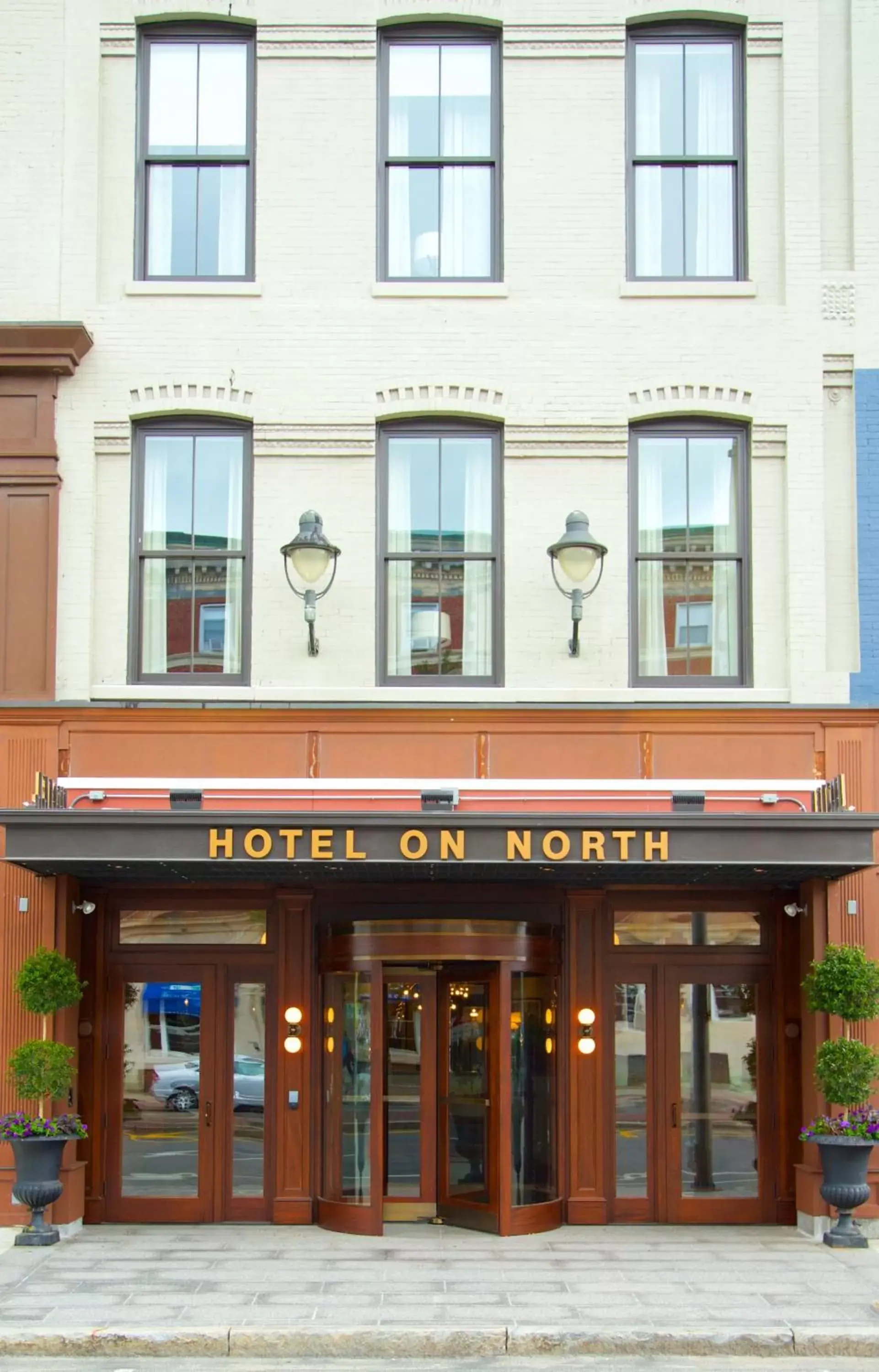 Facade/entrance, Property Building in Hotel on North