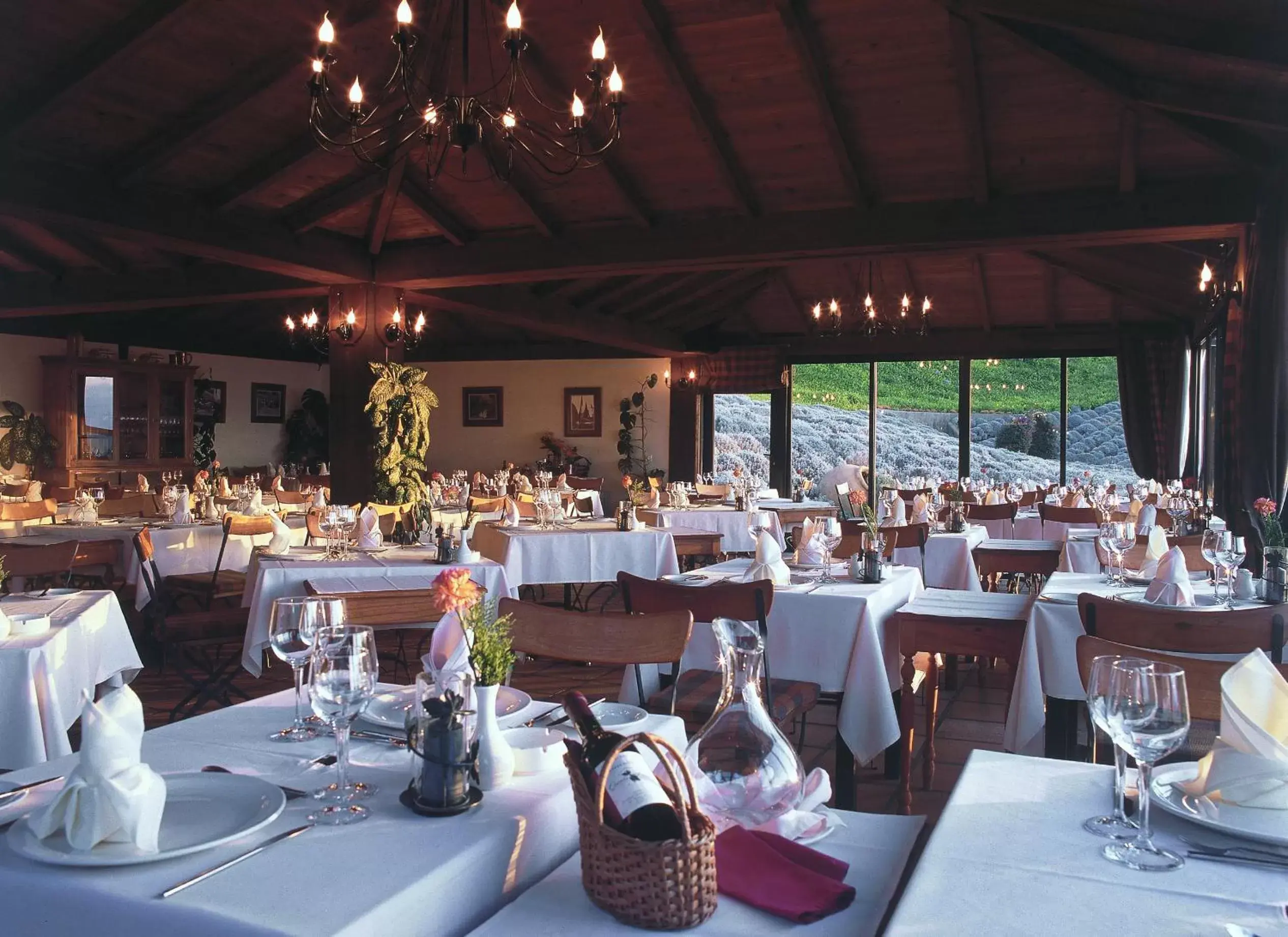 Restaurant/Places to Eat in Quinta do Estreito