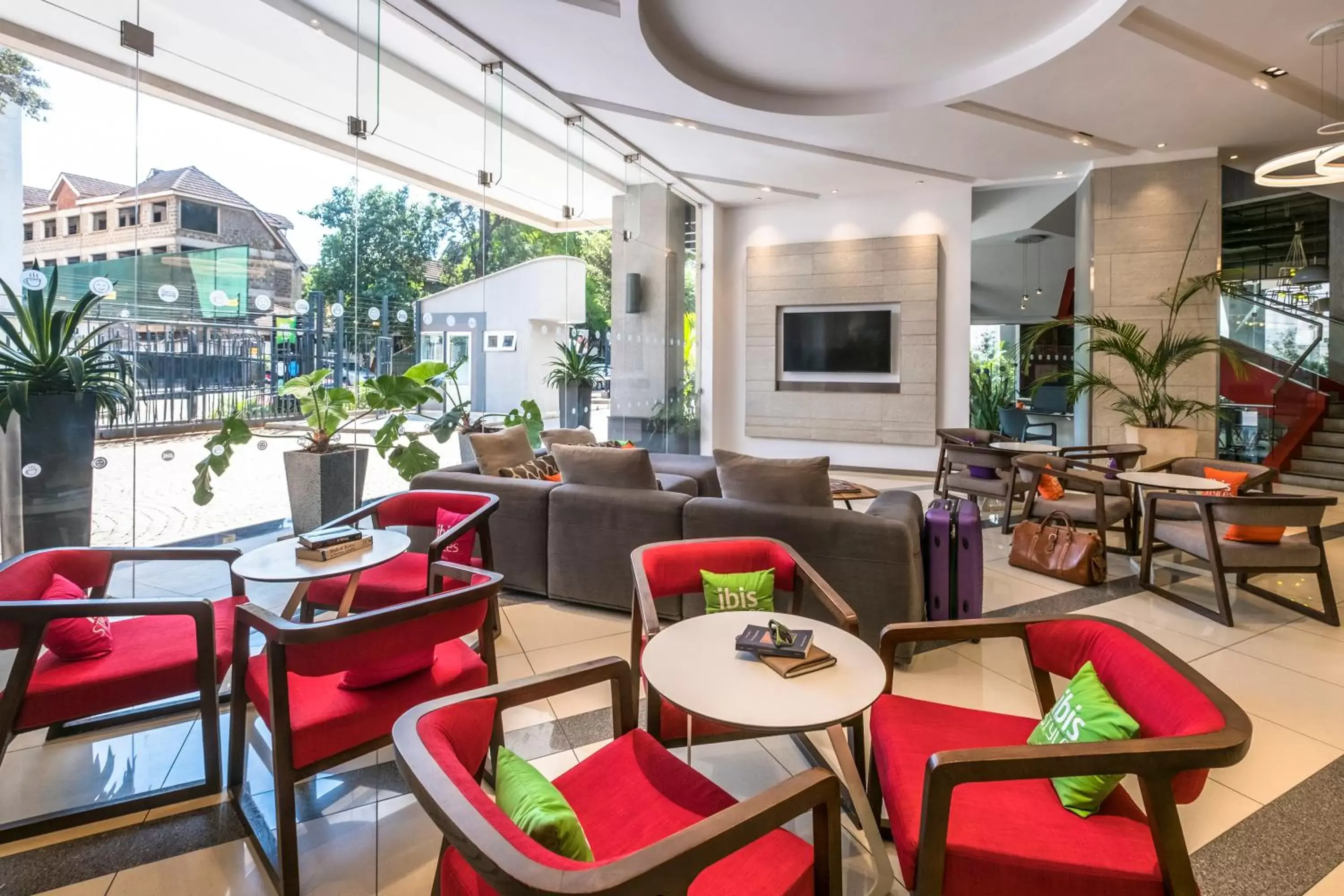 Communal lounge/ TV room, Restaurant/Places to Eat in ibis Styles - Nairobi, Westlands