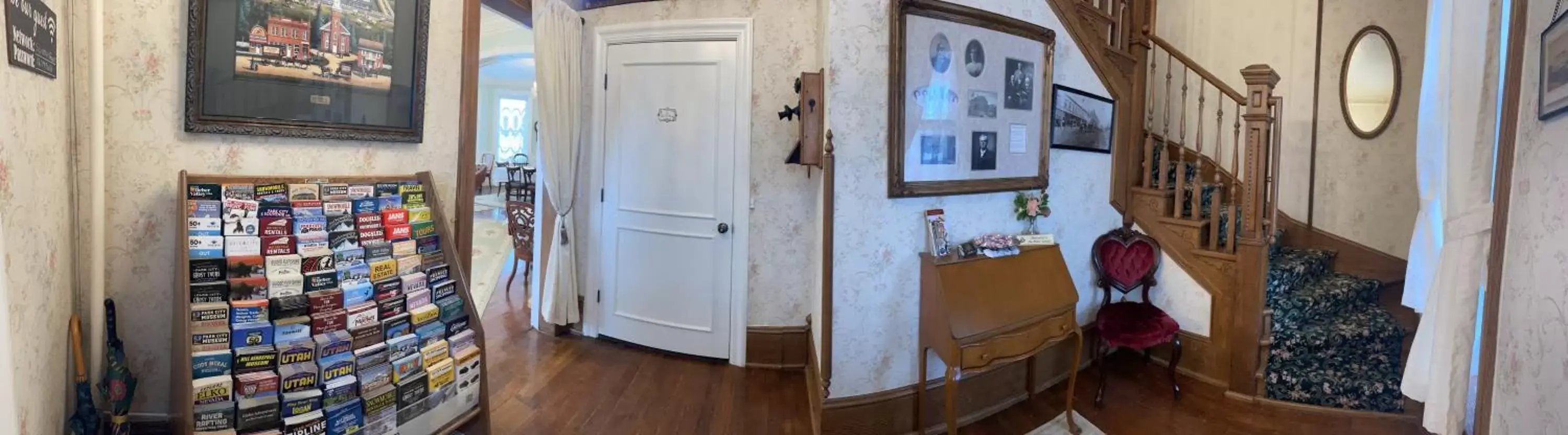 Lobby or reception in Heber Senator Bed and Breakfast Lobby or reception in Heber Senator Bed and Breakfast