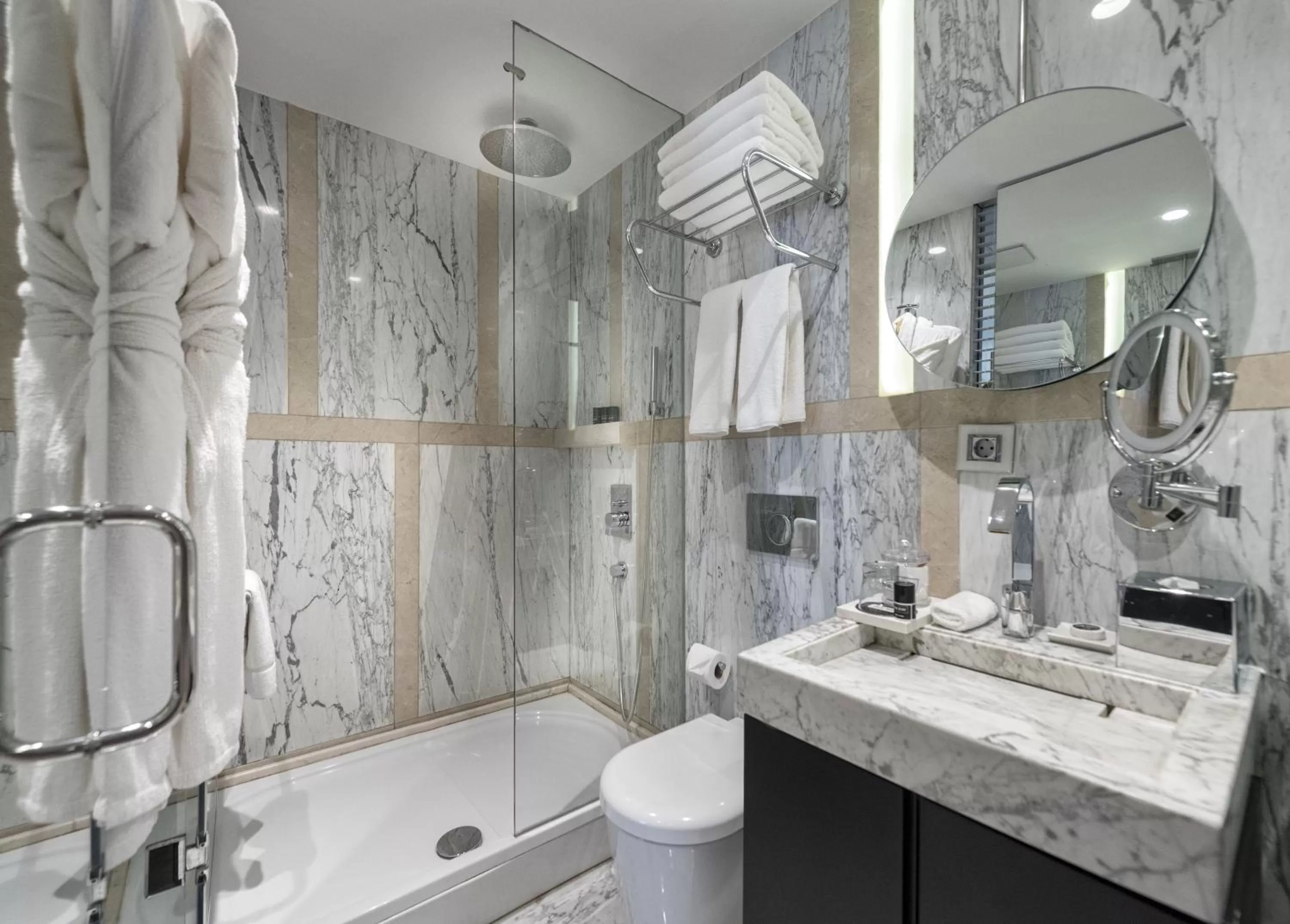 Toilet in The Stay Nisantasi