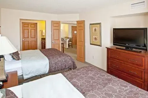 Bedroom, Bed in Staybridge Suites Indianapolis Downtown-Convention Center, an IHG Hotel