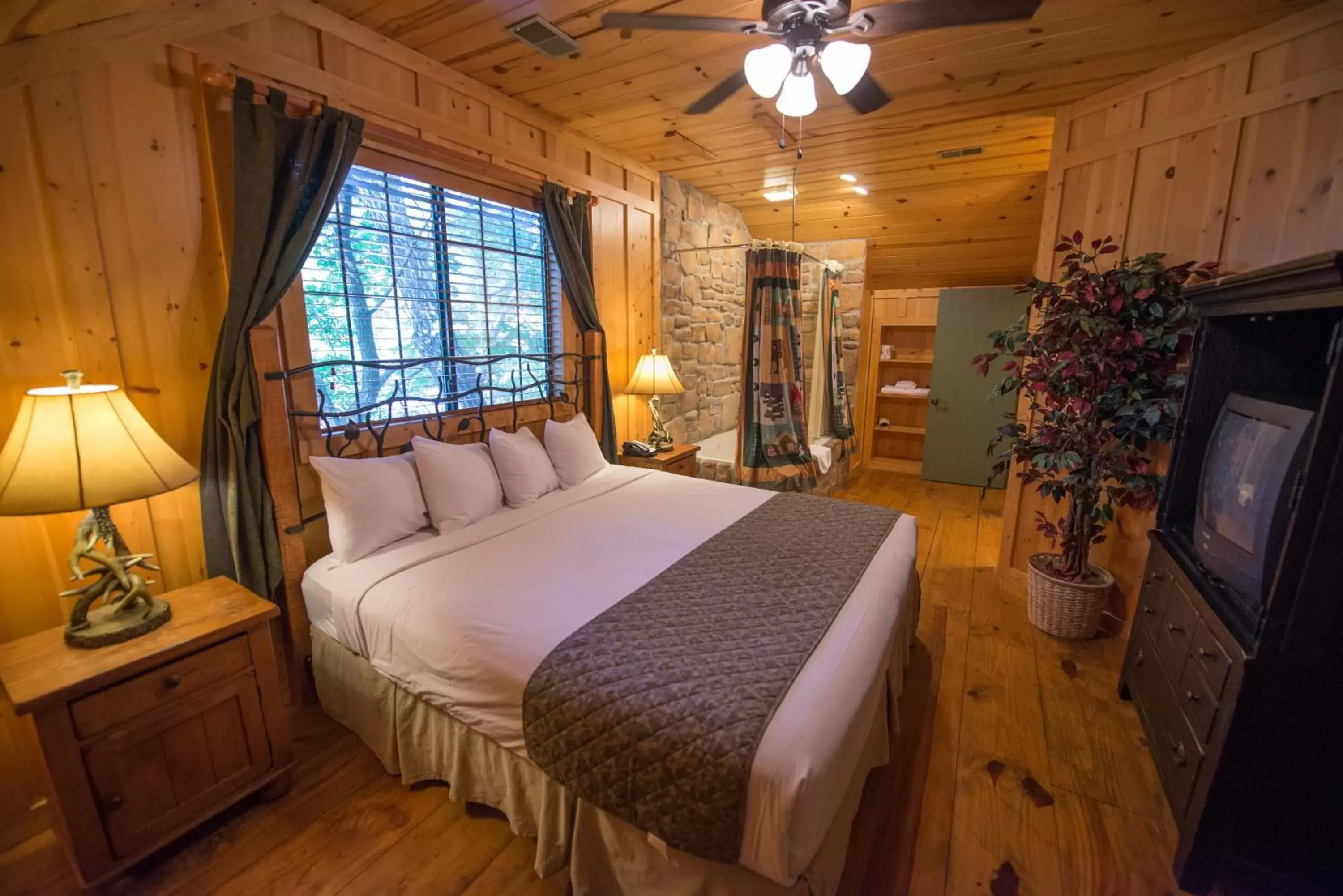Two-Bedroom Apartment - Non-Smoking in Cabins at Green Mountain, Trademark Collection by Wyndham Two-Bedroom Apartment - Non-Smoking in Cabins at Green Mountain, Trademark Collection by Wyndham