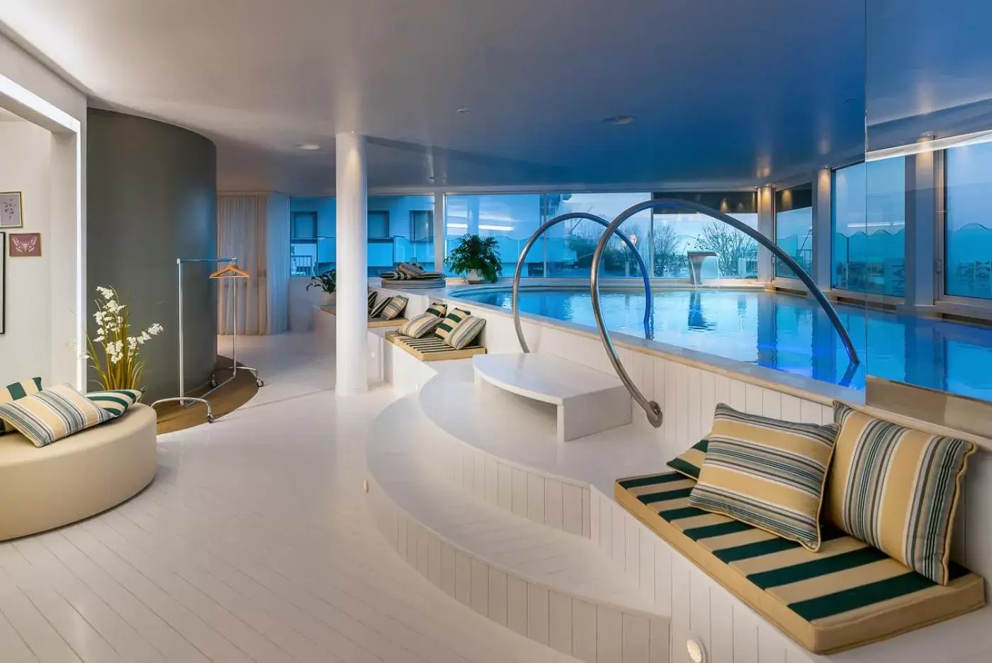 Spa and wellness centre/facilities, Swimming Pool in Savoia Hotel Rimini