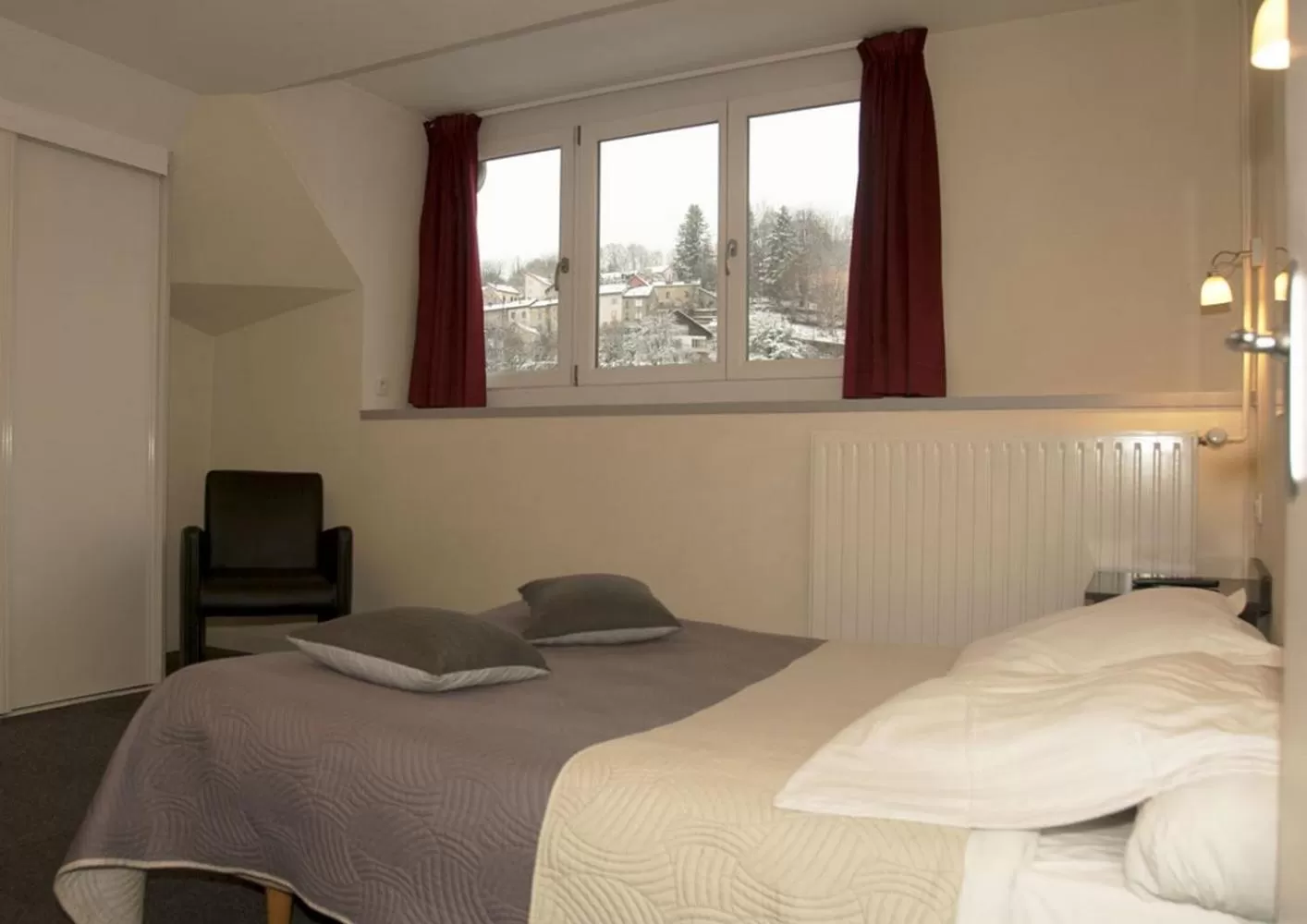 Bed in Acacias Apparts Hotel