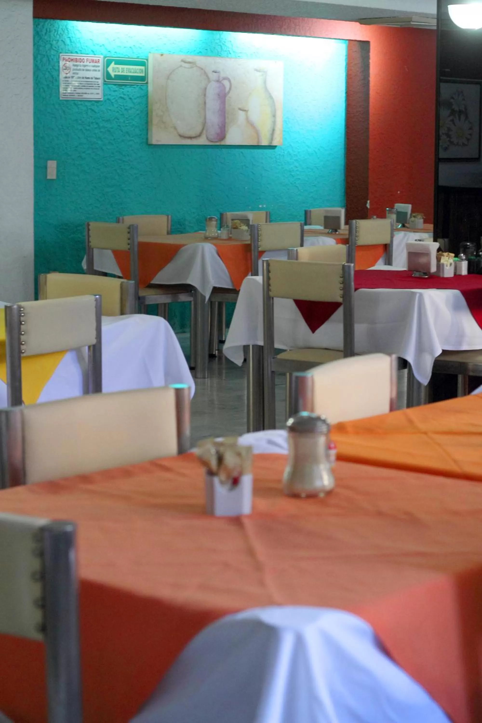 Restaurant/places to eat in Hotel Universo