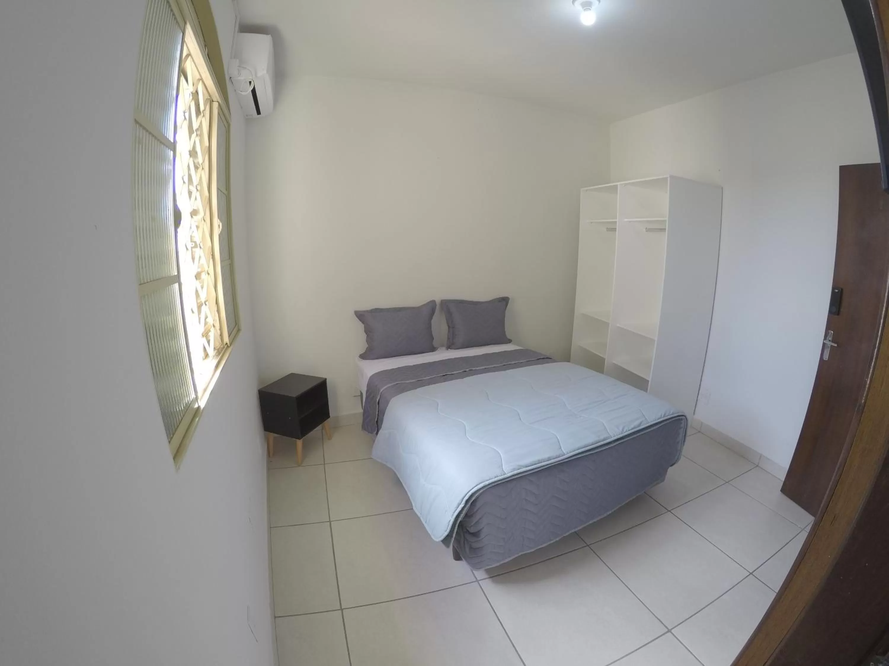 Bedroom, Bed in Quartos Delfim Moreira