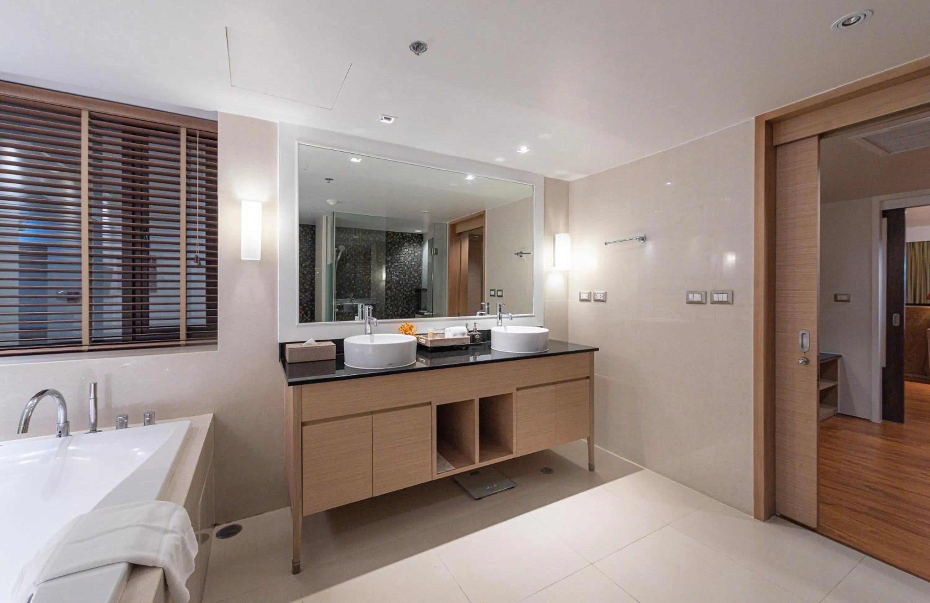 Bathroom in Summit Windmill Golf Suite Hotel at Suvarnabhumi