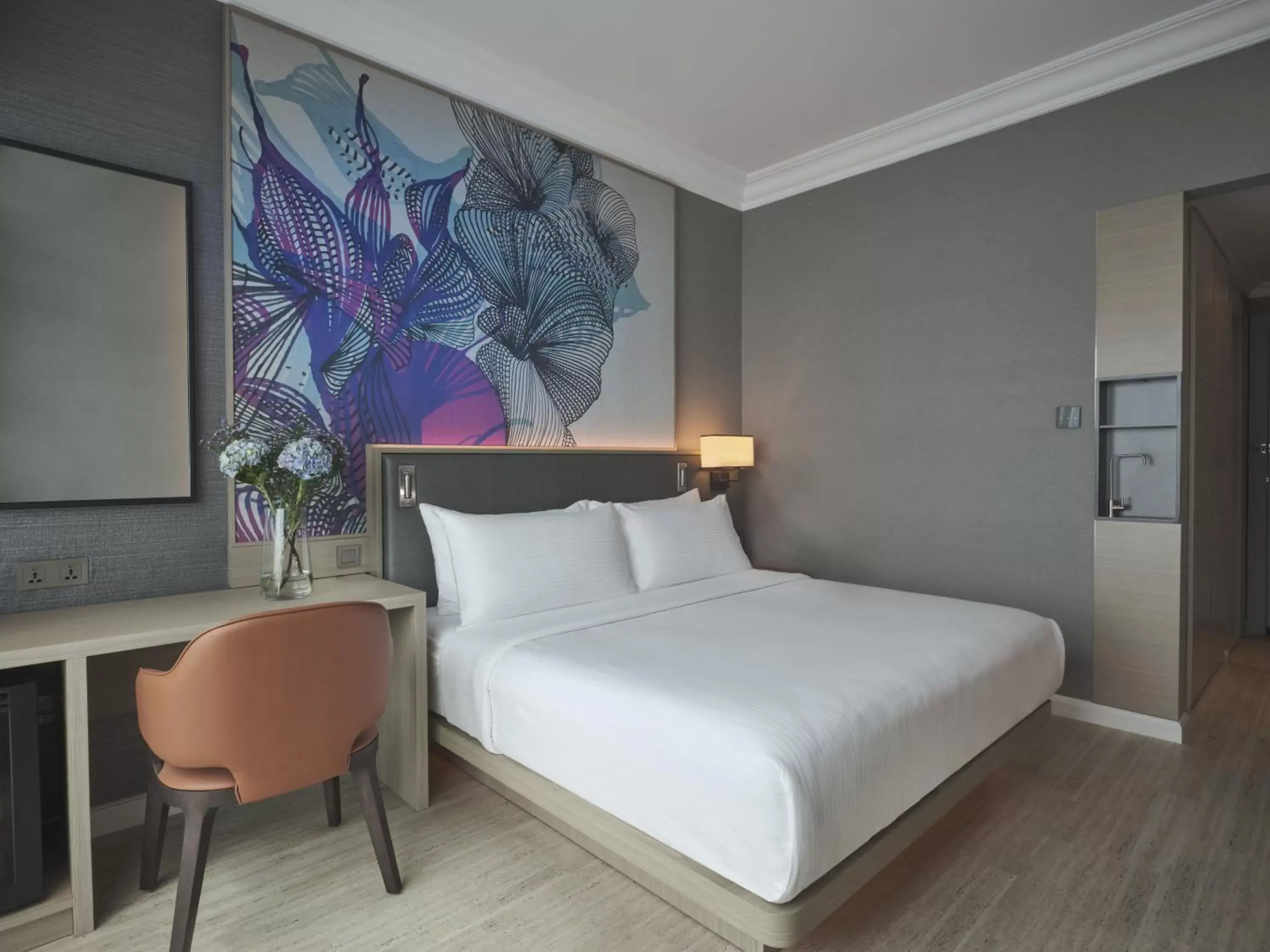 Bedroom, Bed in Grand Copthorne Waterfront