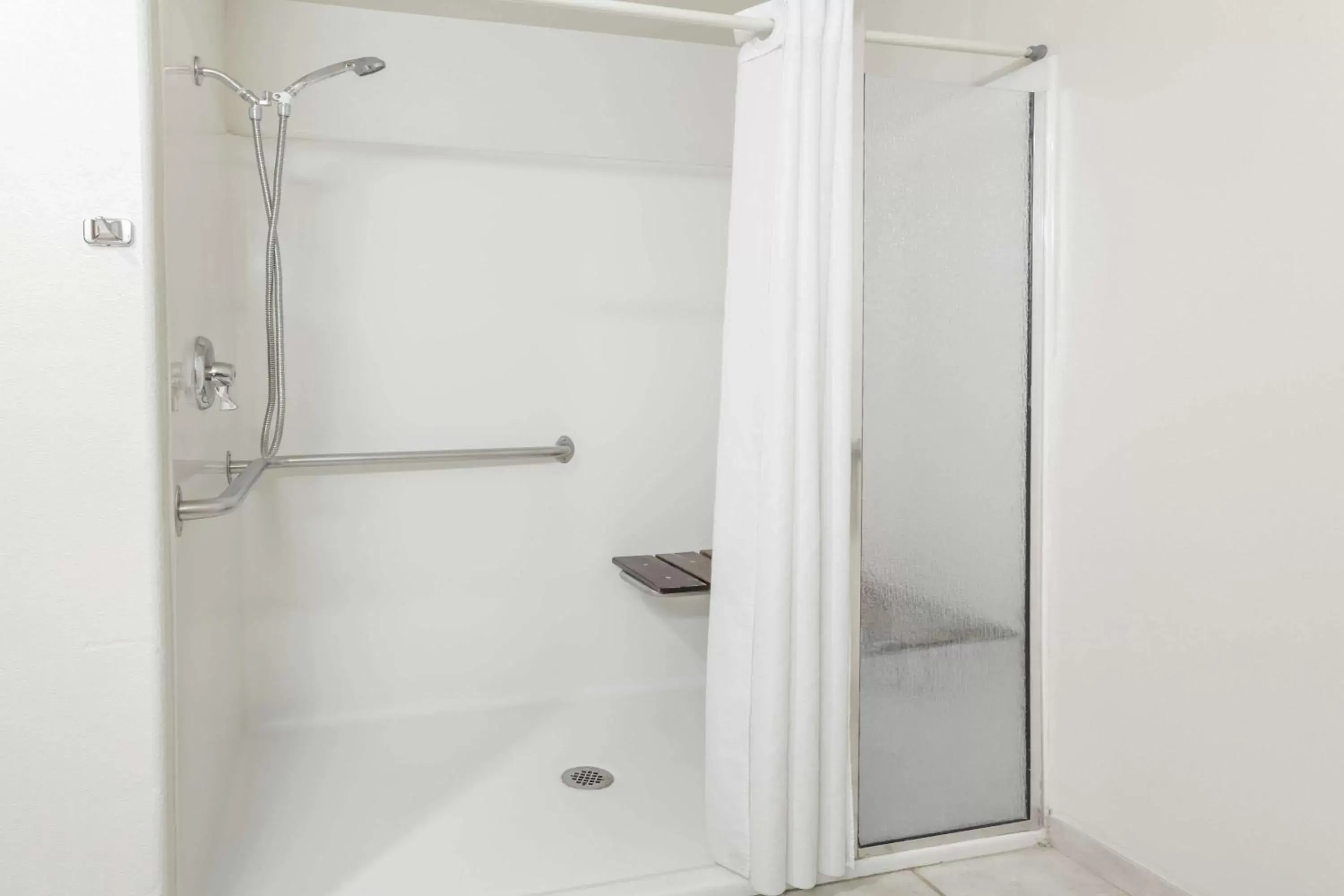 Shower, Bathroom in Super 8 by Wyndham Fruita