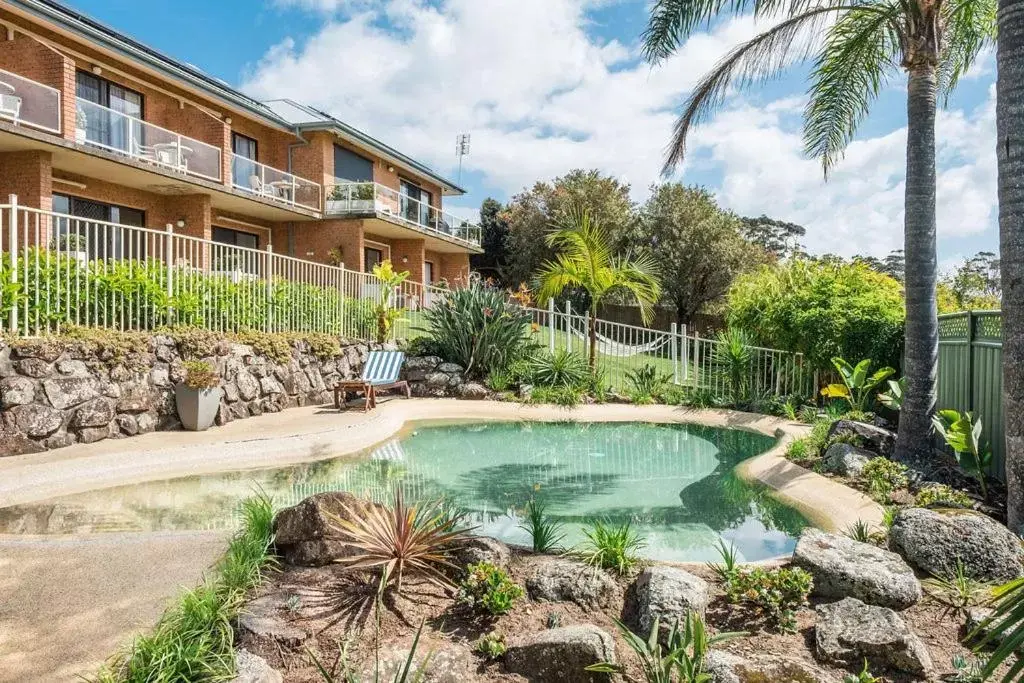 Swimming Pool in Mollymook Seascape Motel and Apartments