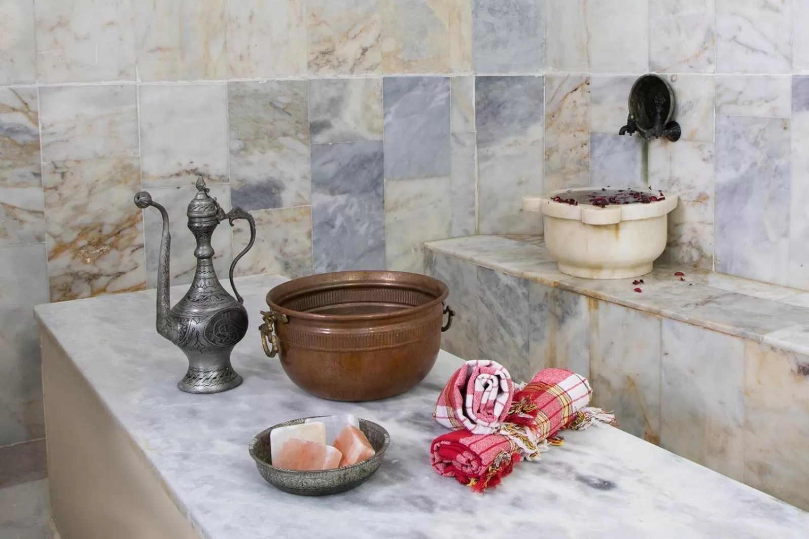 Public Bath in Ipeksoy Thermal Hotel